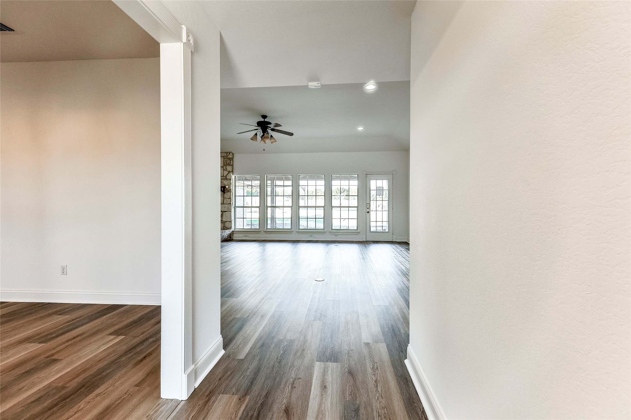 Weatherford, Texas, 76088, United States, 4 Bedrooms Bedrooms, ,3 BathroomsBathrooms,Residential,For Sale,1885521