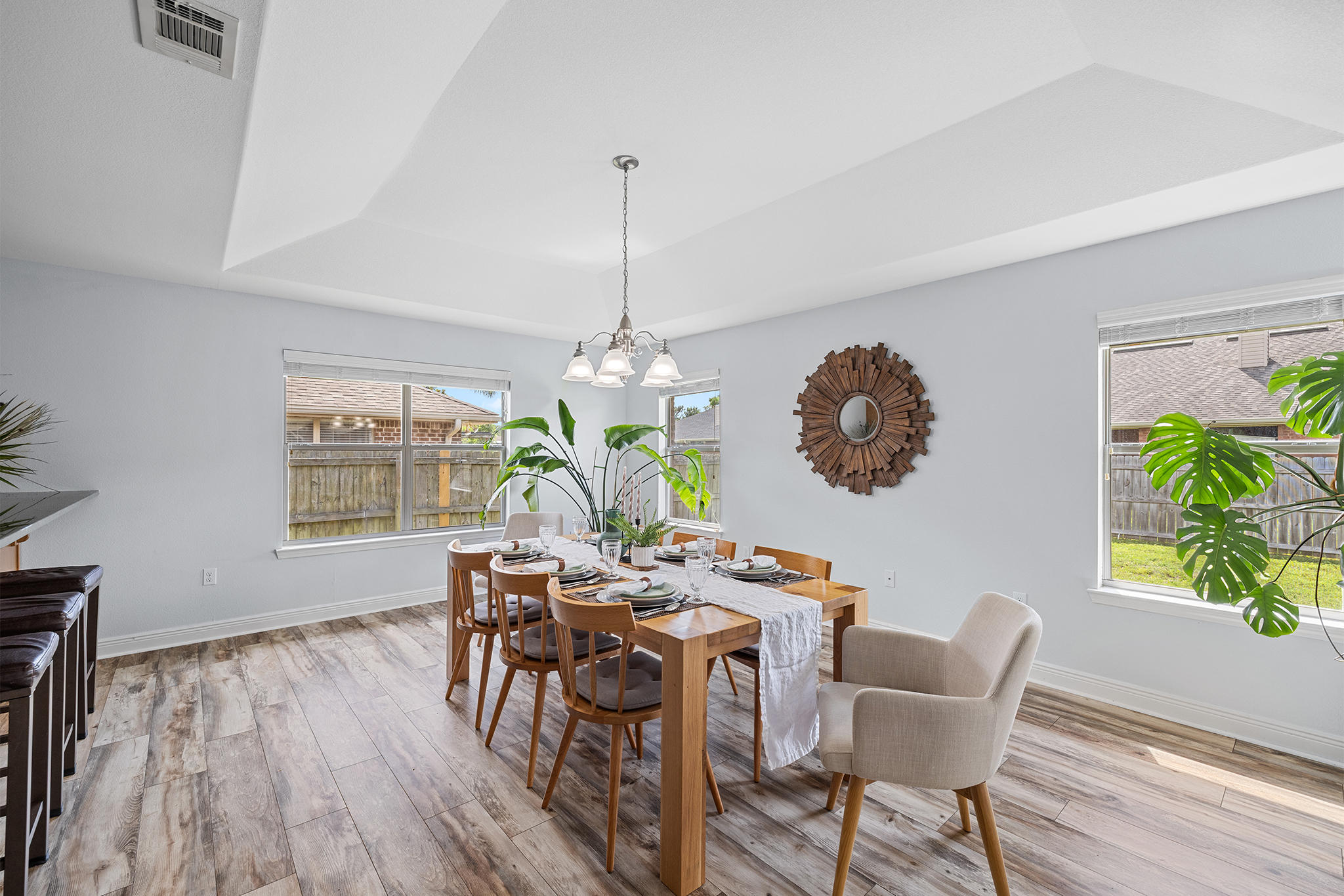  Spacious Craftsman in Summerset Estates - 物件實景