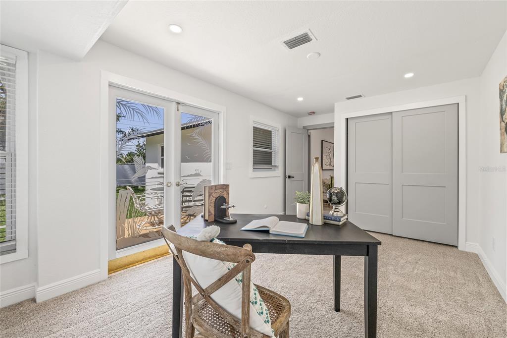 St Petersburg, Florida, 33705, United States, 4 Bedrooms Bedrooms, ,2 BathroomsBathrooms,Residential,For Sale,1919493