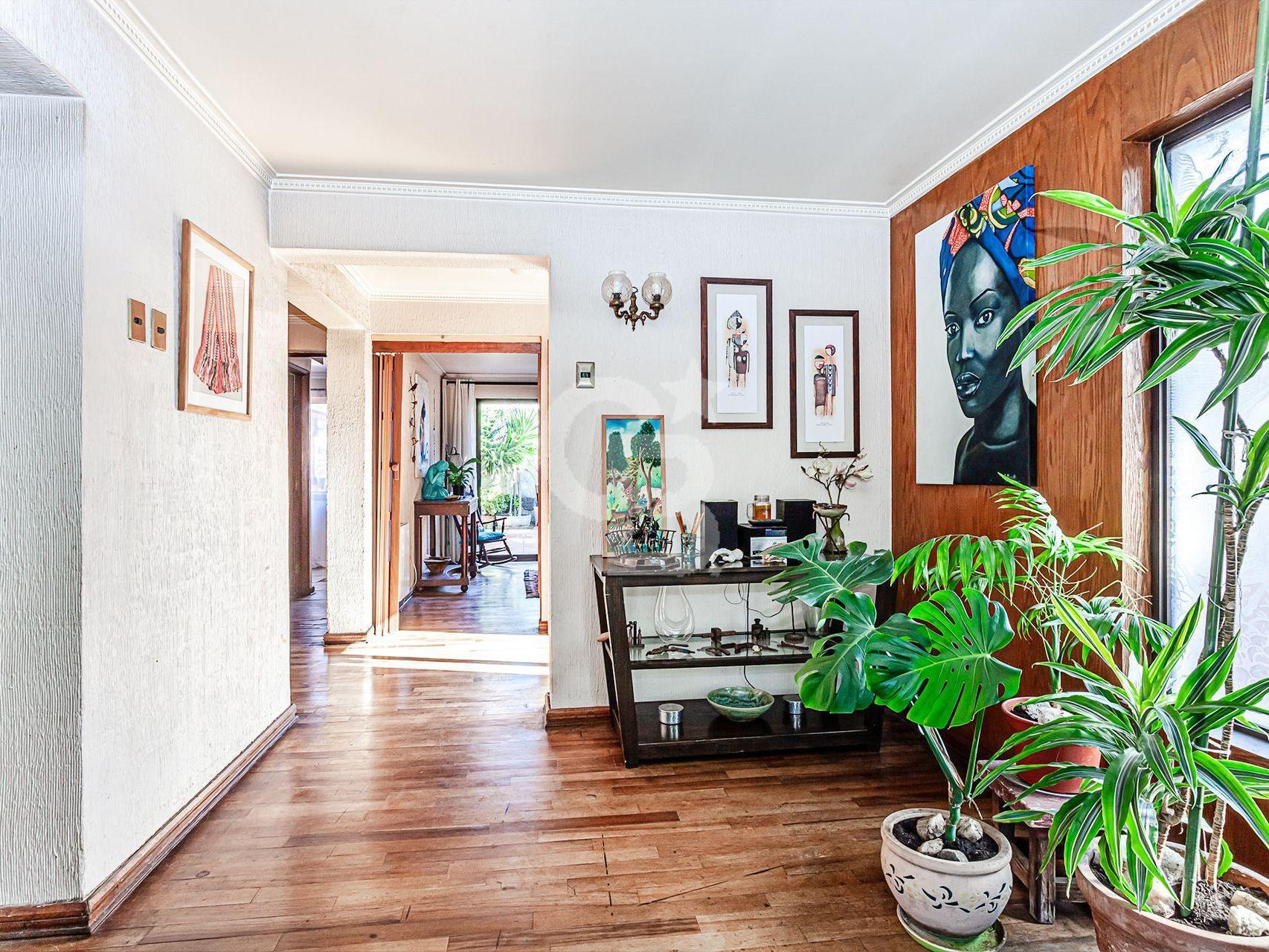 Las Condes, Chile, 5 Bedrooms Bedrooms, ,4 BathroomsBathrooms,Residential,For Sale,1996063