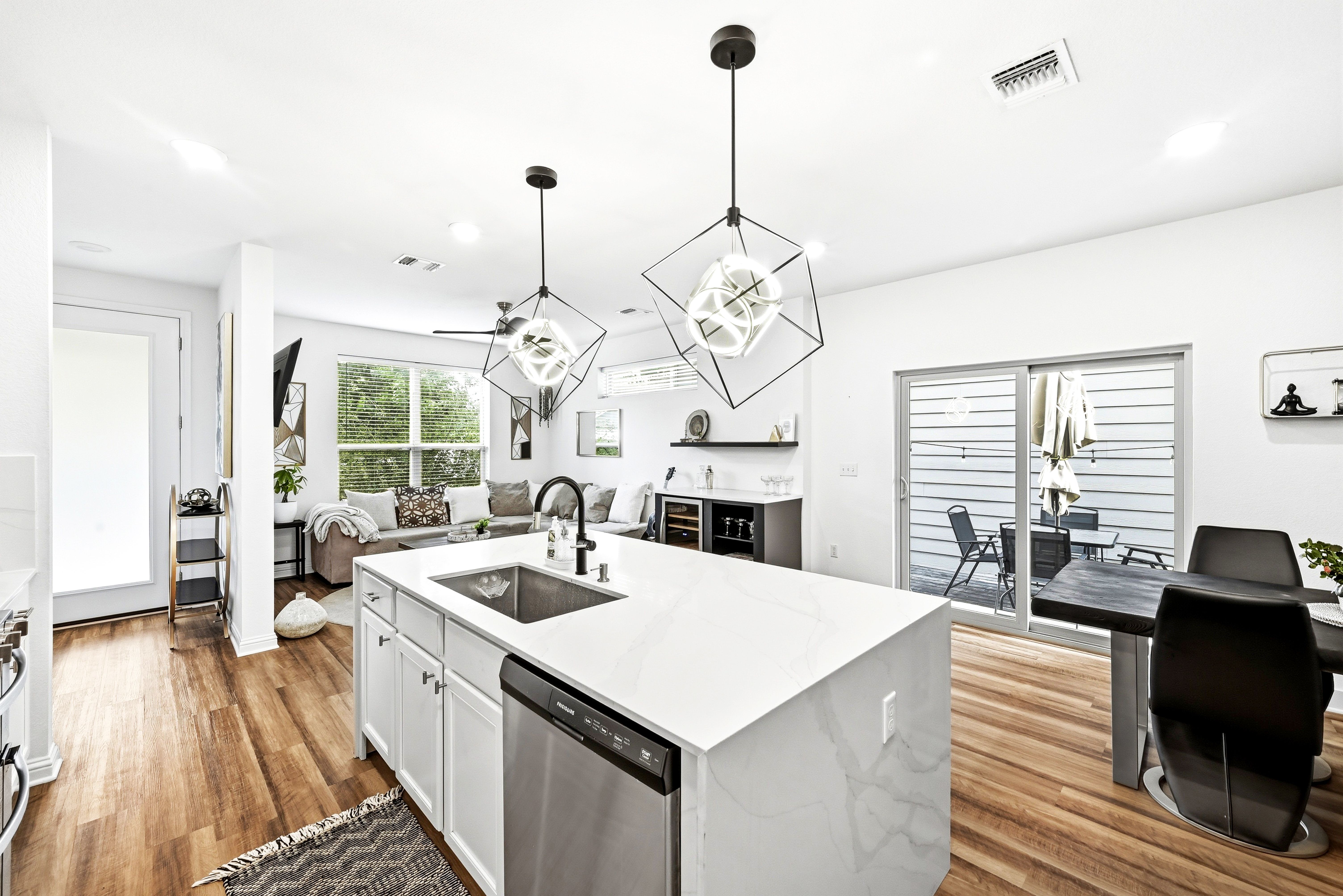  Modern Easton Park Living Step - 物件實景