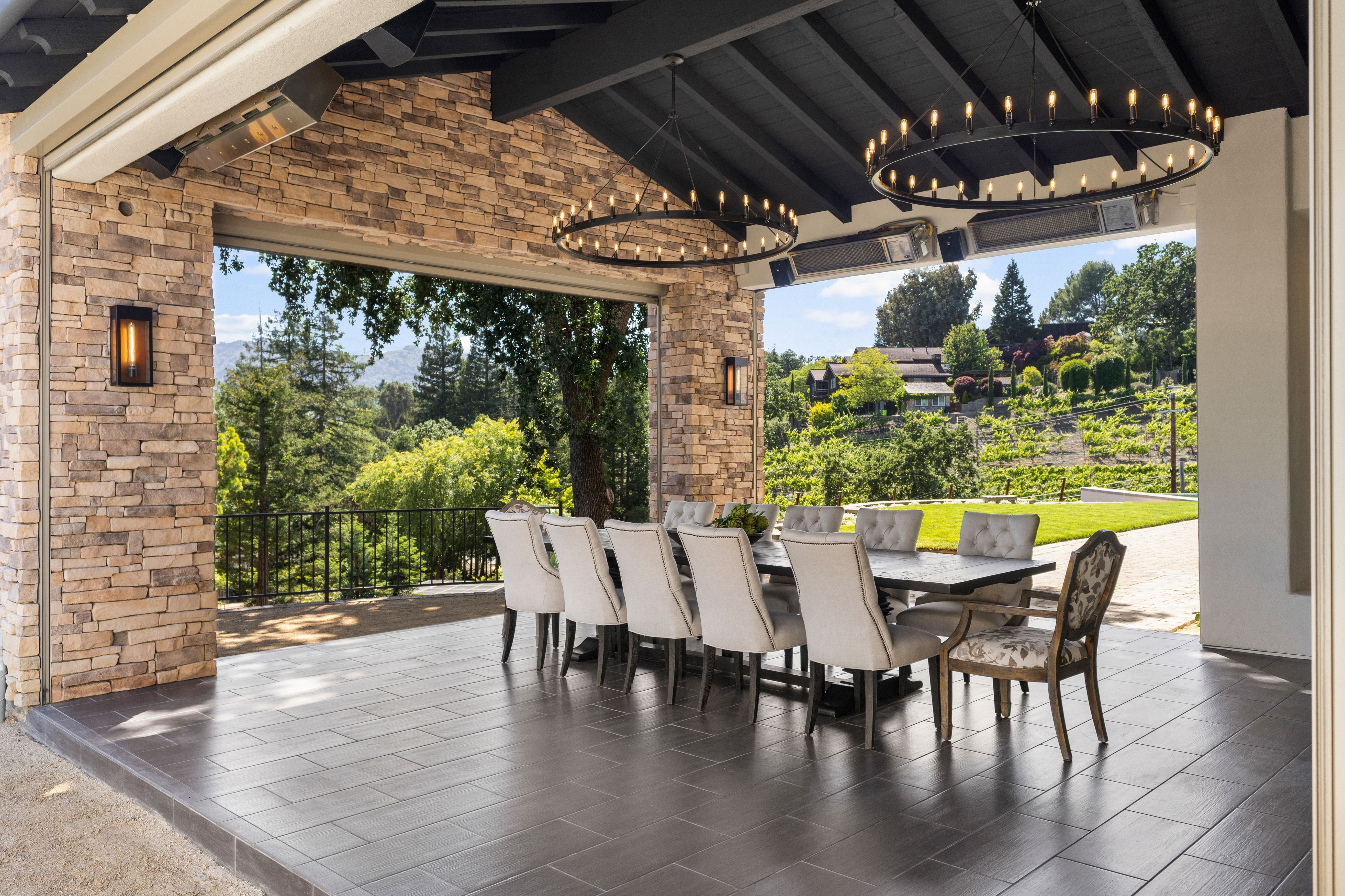  Grand Luxury Estate on 1.5± Acres with Vineyard and Infinity Pool - 物件實景