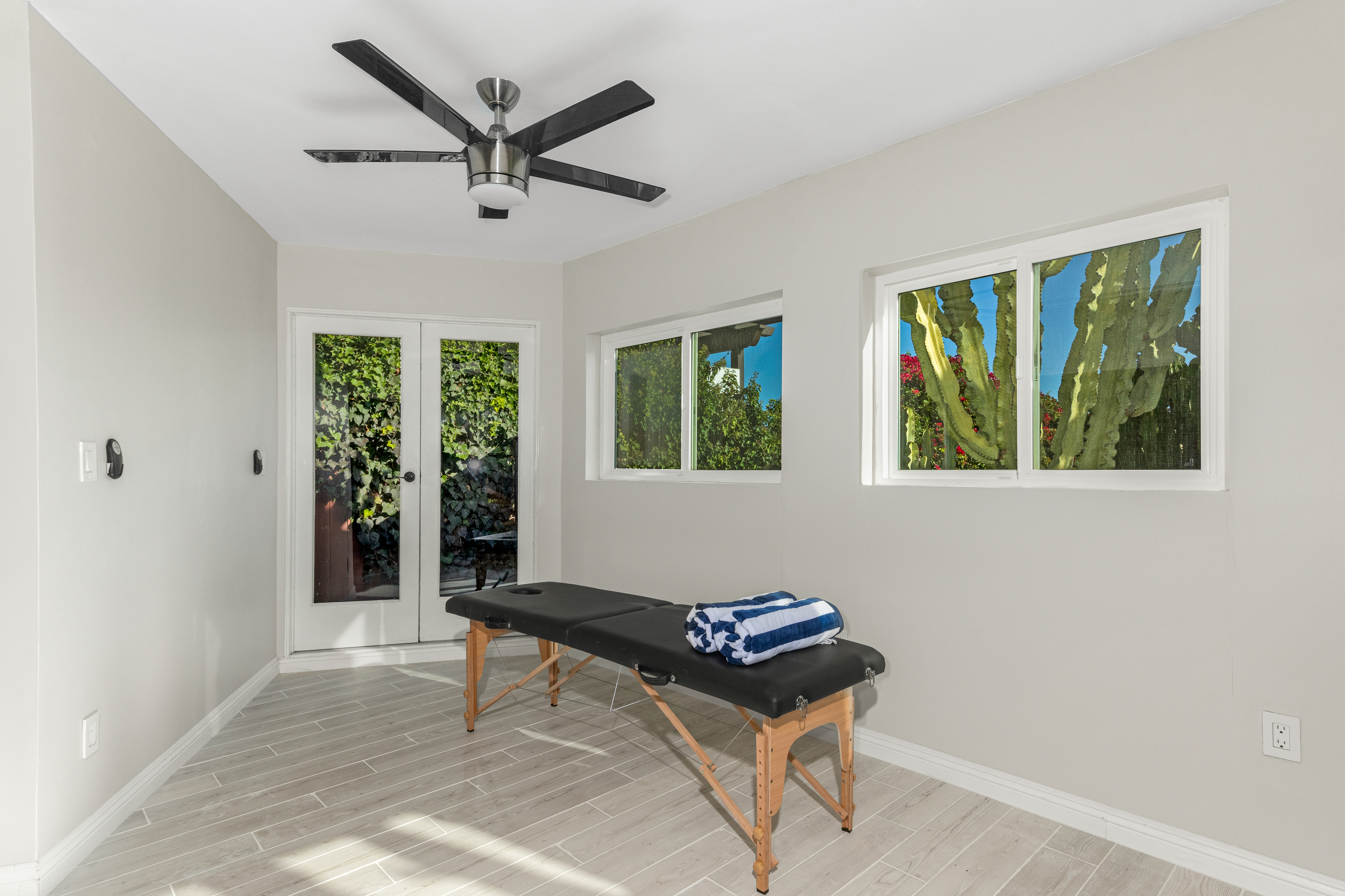  2 Camel Point Drive, Laguna Beach, CA 92651 - 物件實景