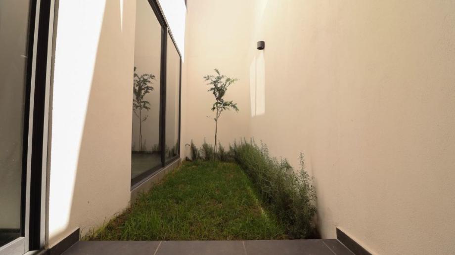 Rinc?n de la Monta?a, Morelia, Michoacán de Ocampo, 58350, Mexico, 4 Bedrooms Bedrooms, ,4 BathroomsBathrooms,Residential,For Sale,Rinc?n de la Monta?a,1440686