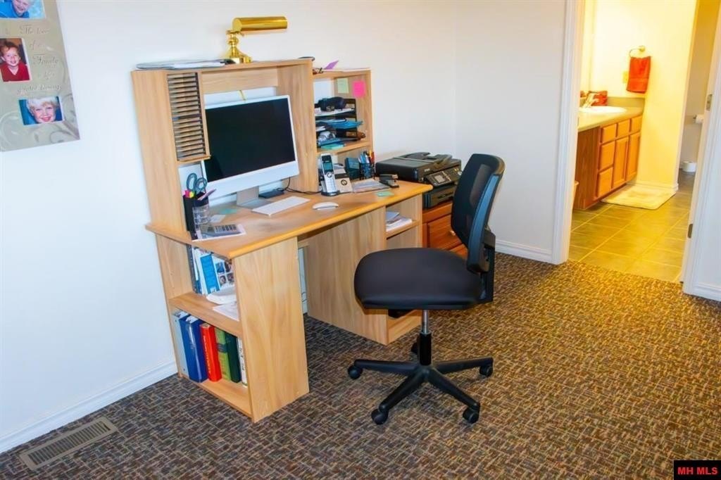 Mountain Home, Arkansas, 72653, United States, 1 Bedroom Bedrooms, ,1 BathroomBathrooms,Residential,For Sale,1974549