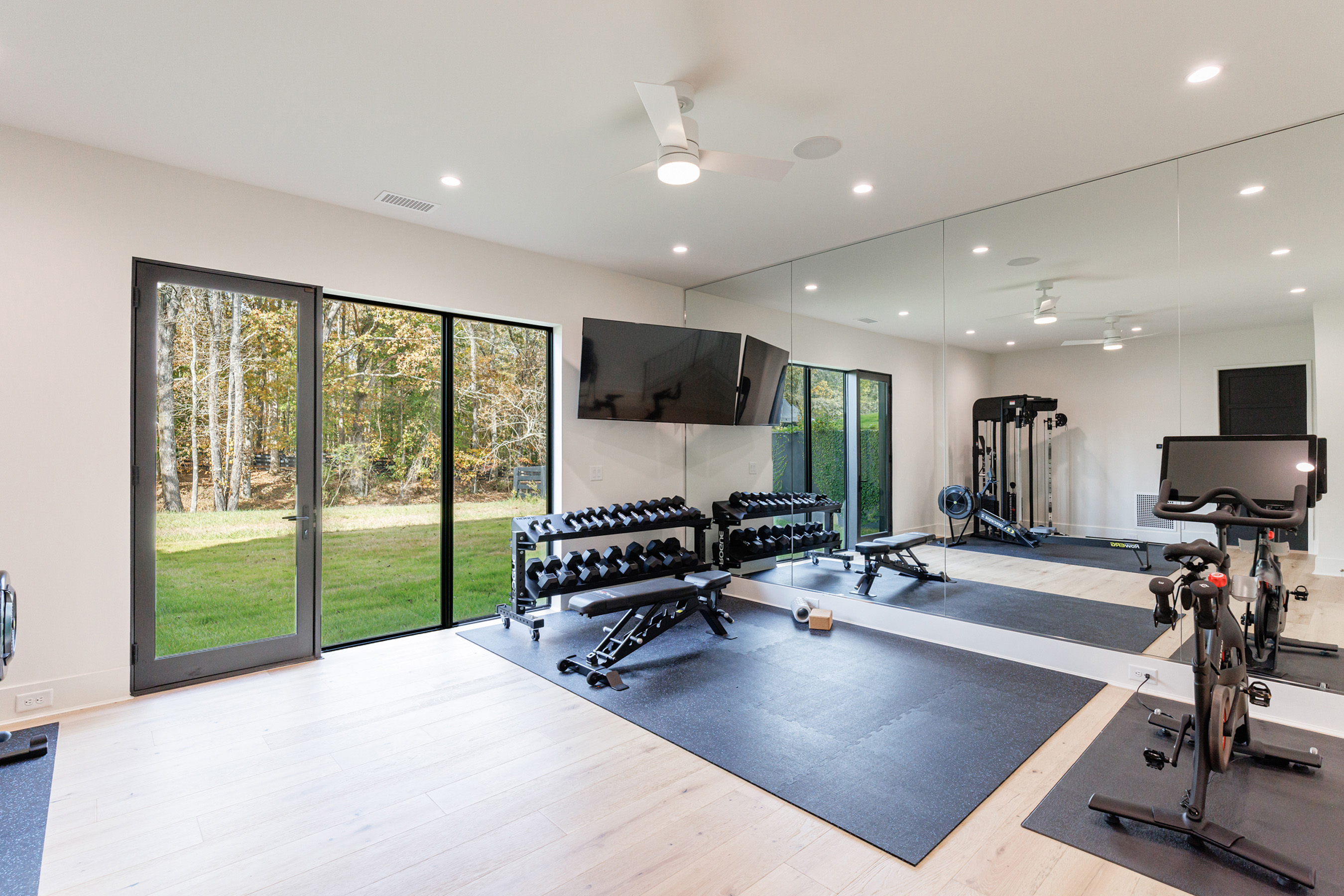  Stunning Milton Estate with Barn and Greenhouse on 50+/- Private Acres - 物件實景