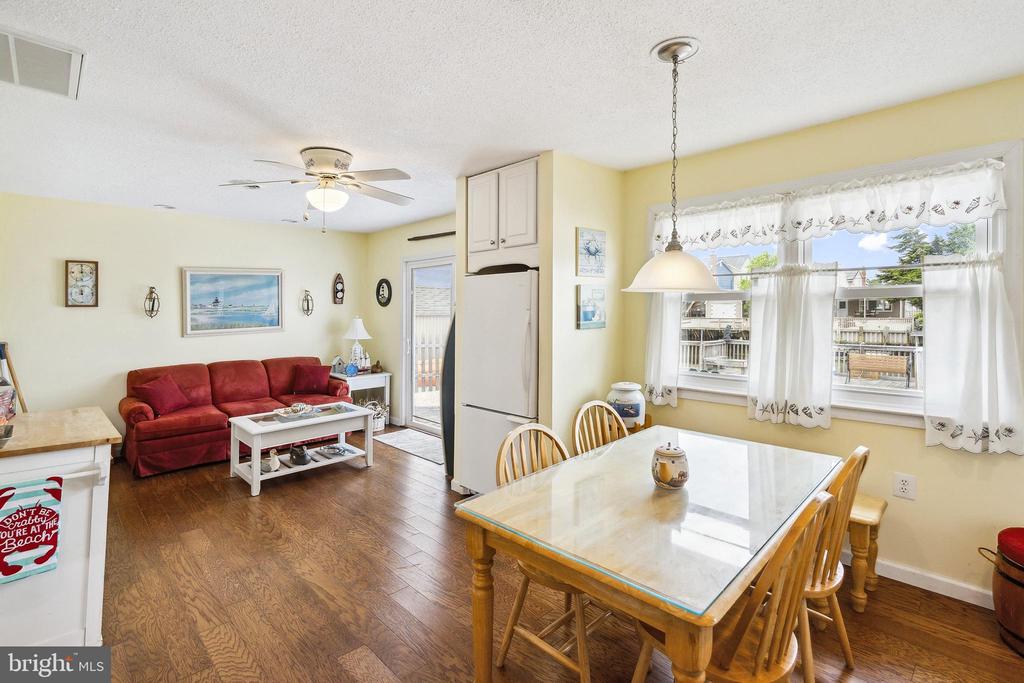 Tuckerton, New Jersey, 08087, United States, 3 Bedrooms Bedrooms, ,2 BathroomsBathrooms,Residential,For Sale,1916139