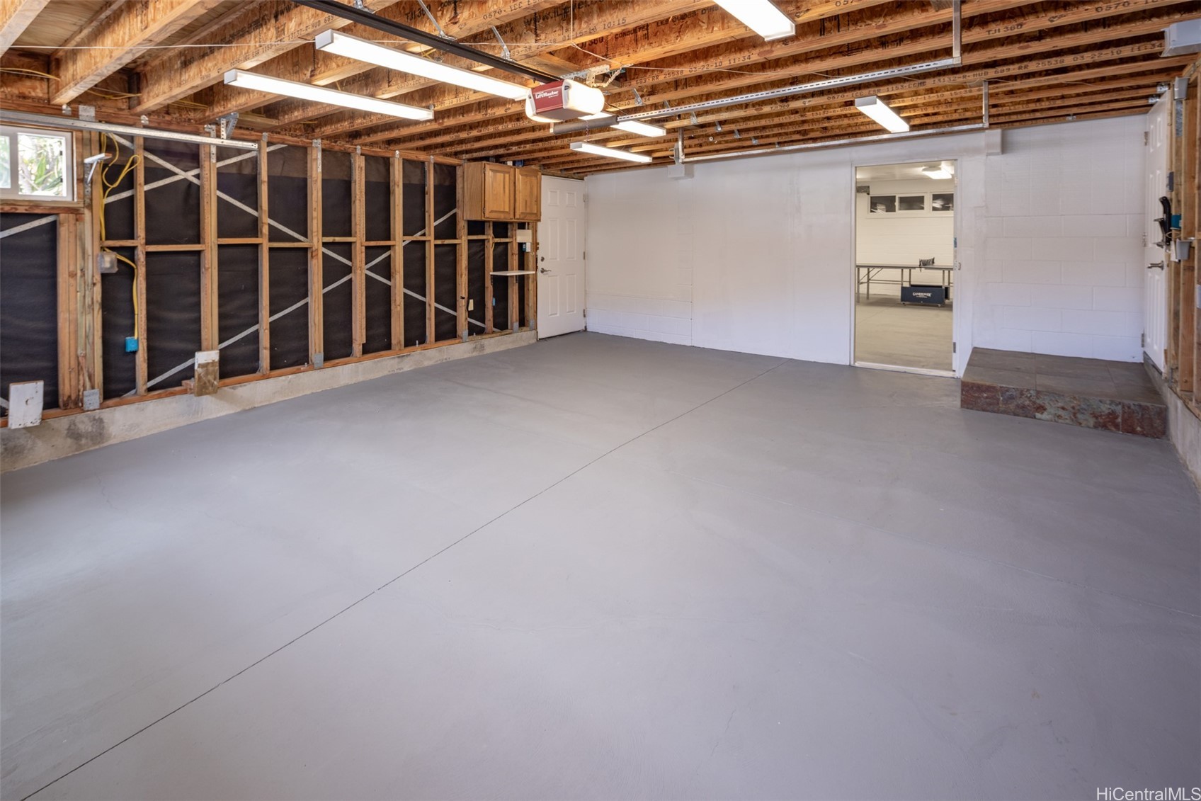 Honolulu, Hawaii, 96825, United States, 3 Bedrooms Bedrooms, ,3 BathroomsBathrooms,Residential,For Sale,1987941