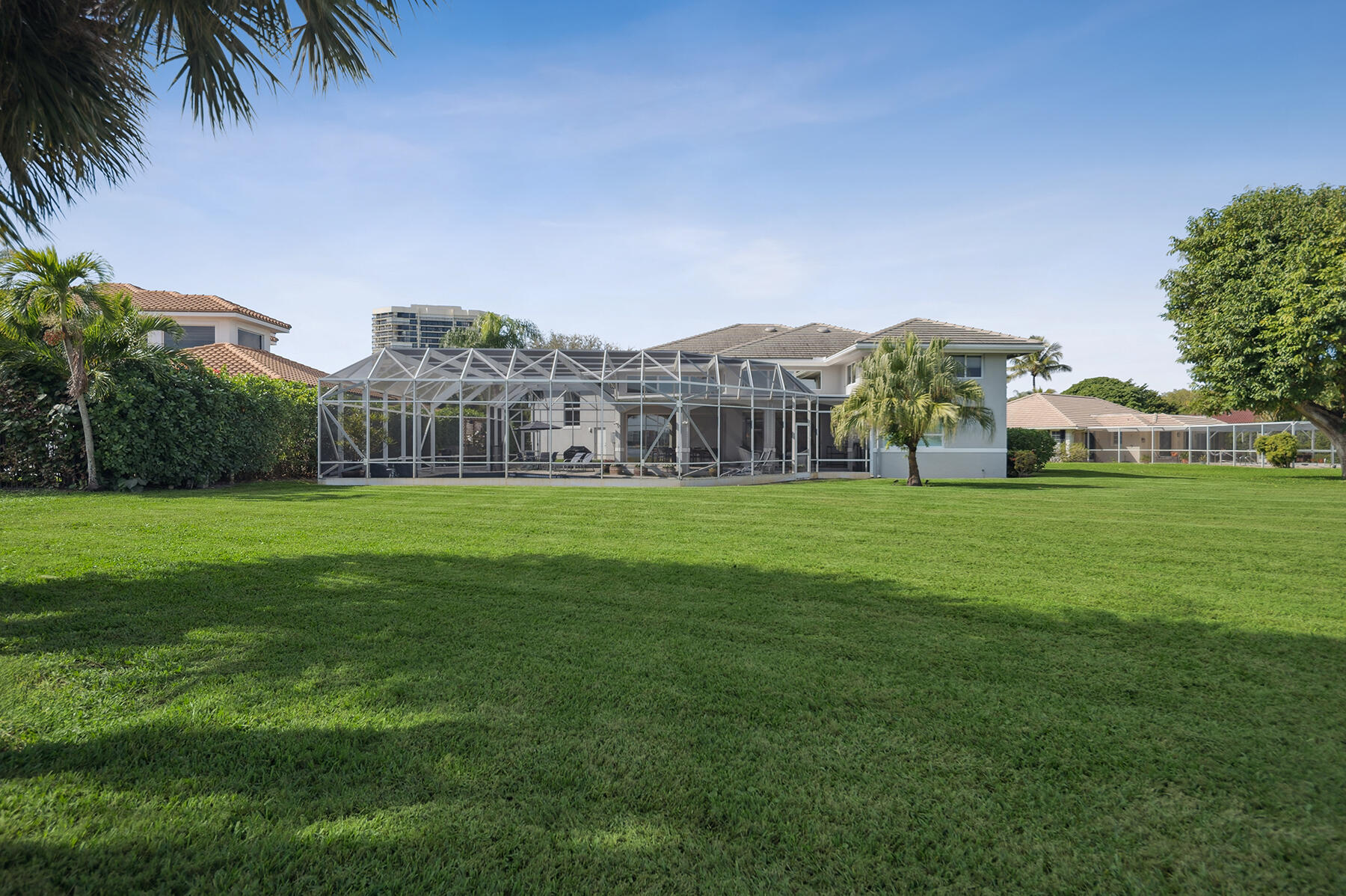 West Palm Beach, Florida, 33401, United States, 4 Bedrooms Bedrooms, ,5 BathroomsBathrooms,Residential,For Sale,2002916