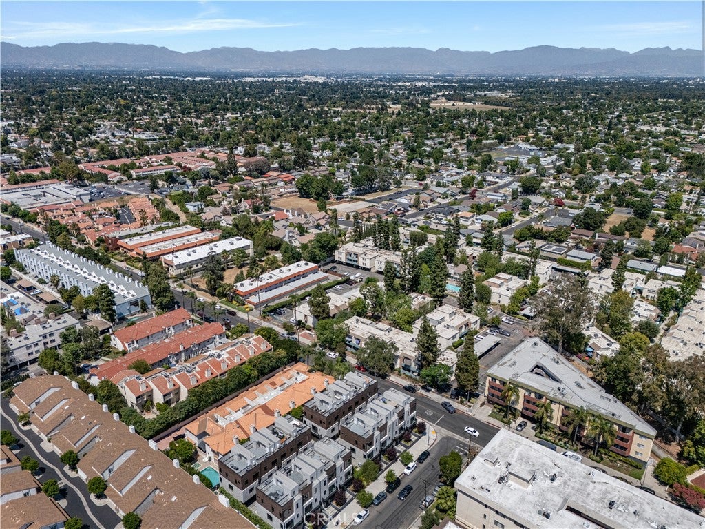 Tarzana, California, 91356, United States, 3 Bedrooms Bedrooms, ,2 BathroomsBathrooms,Residential,For Sale,1892794