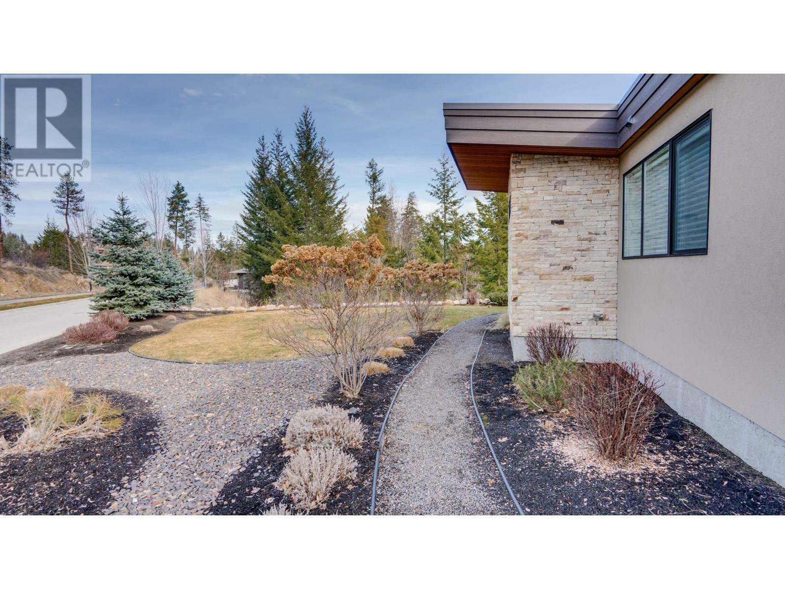 VERNON, British Columbia, V1H 2L7, CA, 3 Bedrooms Bedrooms, ,2 BathroomsBathrooms,Residential,For Sale,1838492