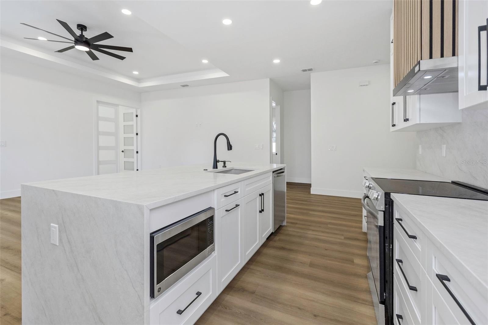 ST PETERSBURG, Florida, 33714, United States, 4 Bedrooms Bedrooms, ,3 BathroomsBathrooms,Residential,For Sale,2022051
