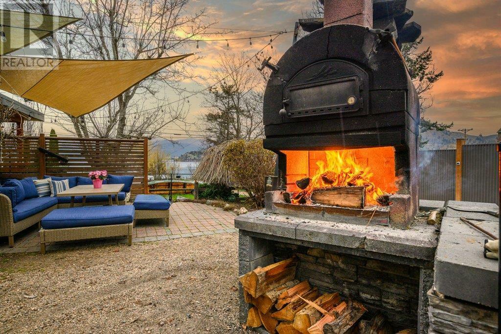 VERNON, British Columbia, V1H 1J9, CA, 6 Bedrooms Bedrooms, ,3 BathroomsBathrooms,Residential,For Sale,1858215