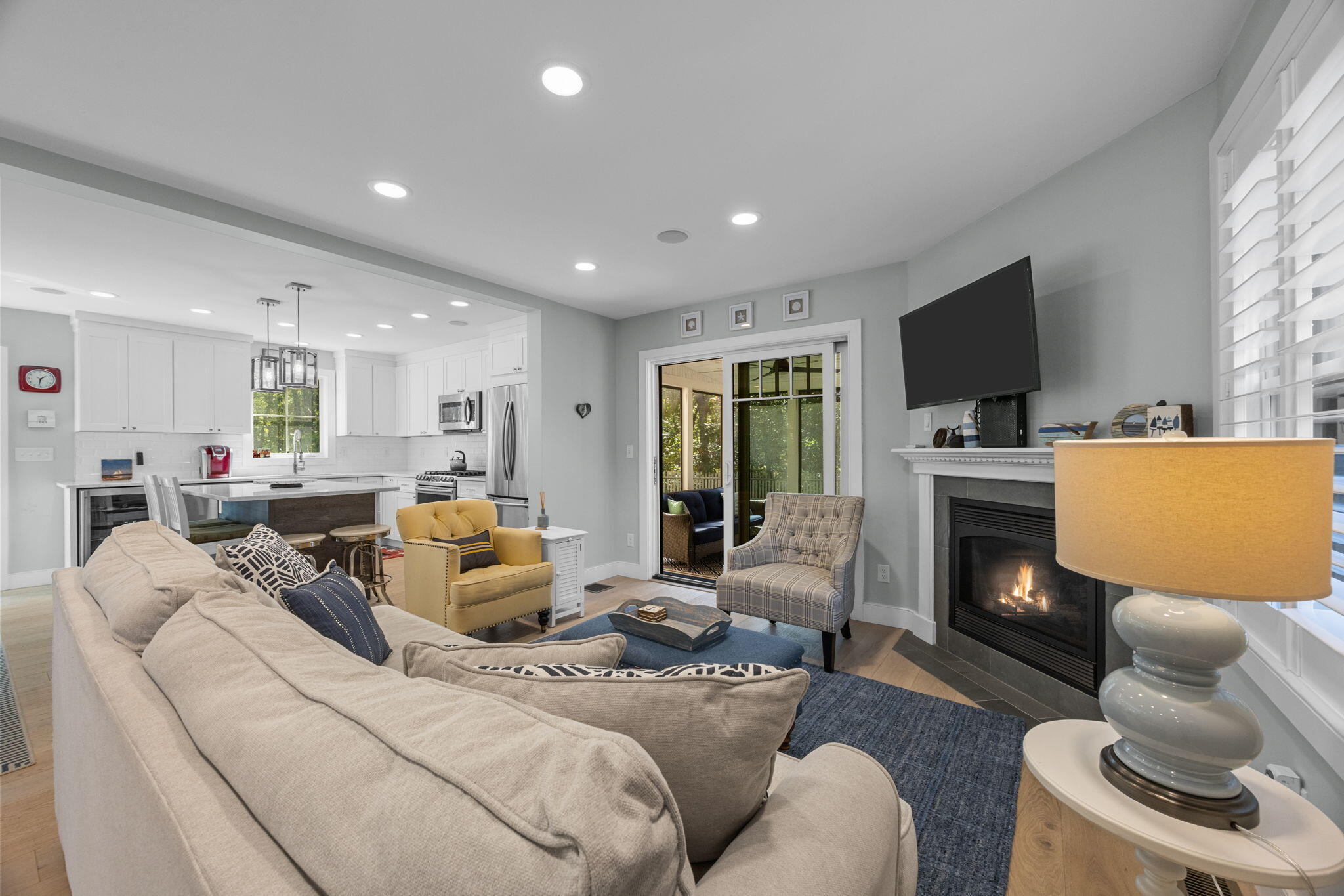  2017-Built Cape Cod Charmer with Fireplace, Fenced Yard and Patio - 物件實景