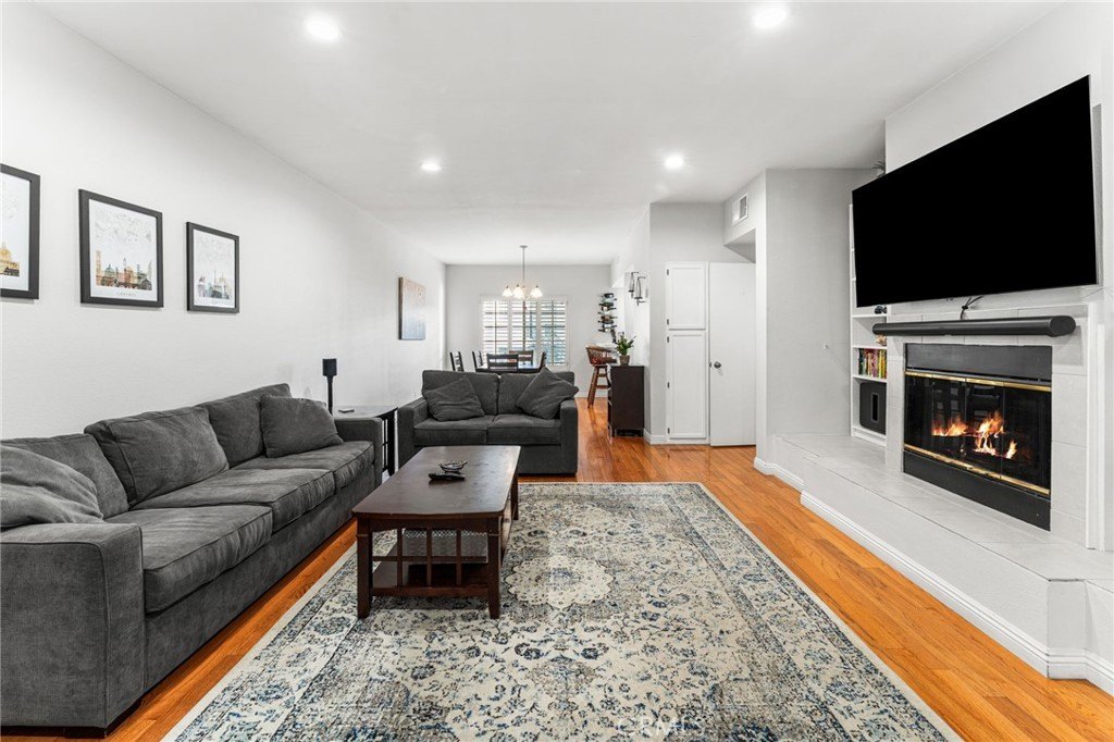 Pasadena, California, 91101, United States, 3 Bedrooms Bedrooms, ,3 BathroomsBathrooms,Residential,For Sale,1984224