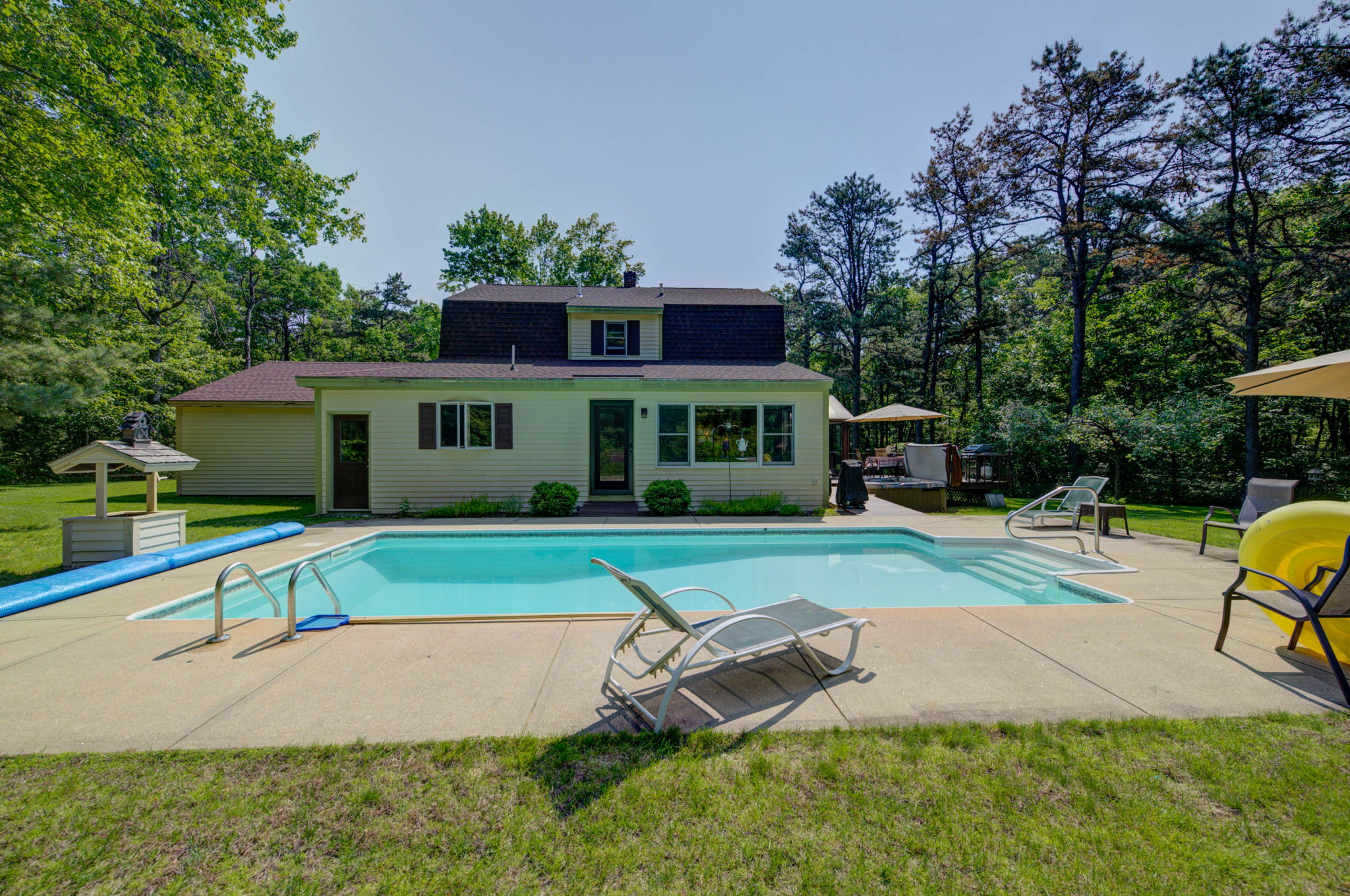 Gray, Maine, 04039, United States, 3 Bedrooms Bedrooms, ,2 BathroomsBathrooms,Residential,For Sale,1874215