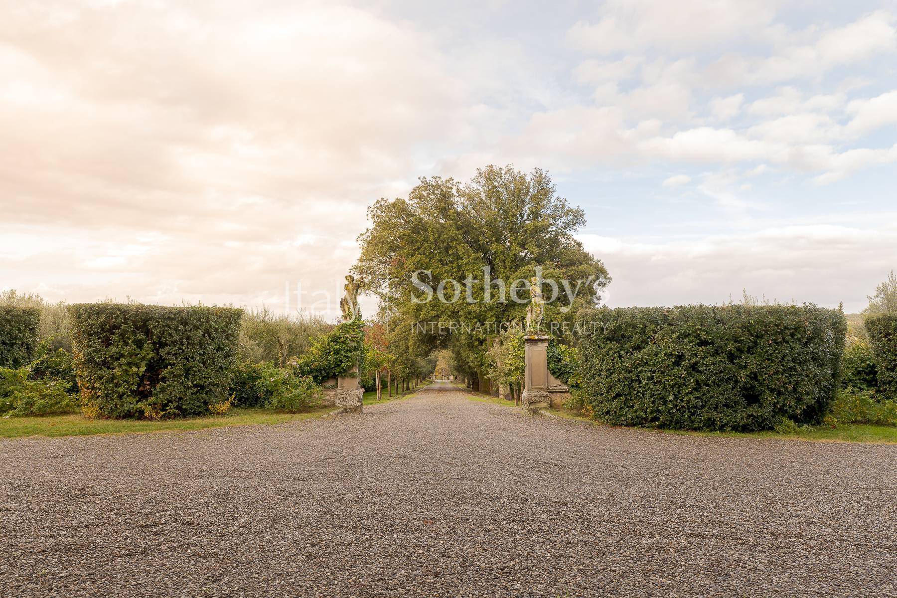  Masterfully renovated estate with 18 ha of land - 物件實景