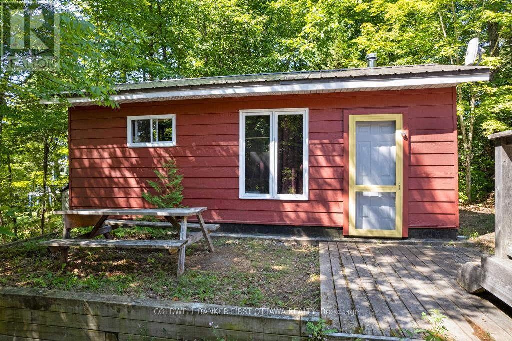 FRONTENAC (FRONTENAC NORTH), Ontario, K0H 2J0, CA, 3 Bedrooms Bedrooms, ,1 BathroomBathrooms,Residential,For Sale,1901369