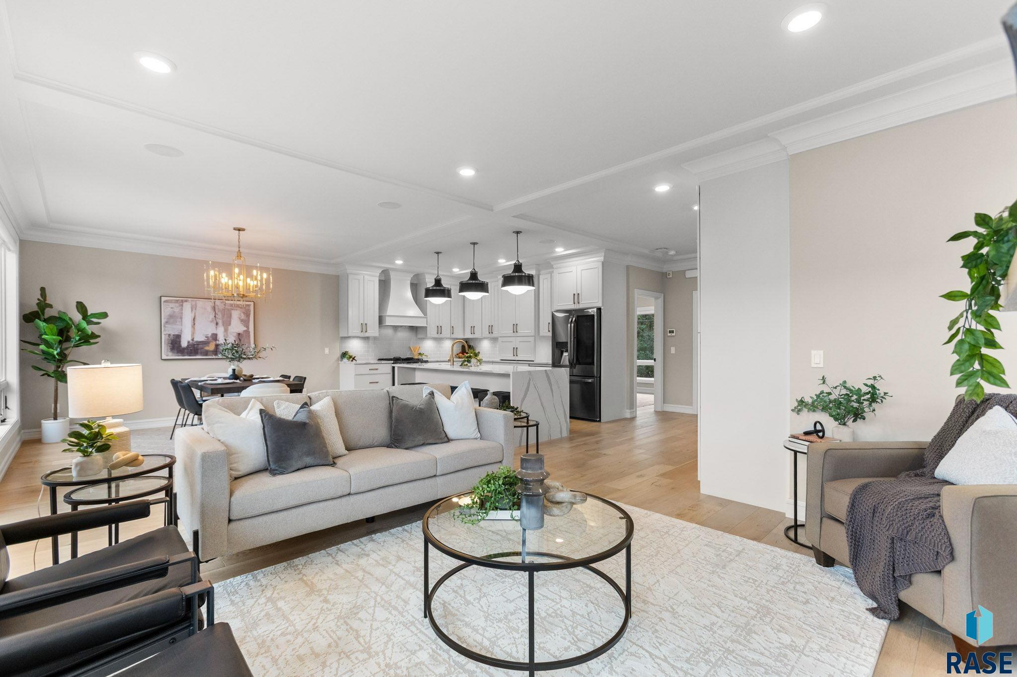 Sioux Falls, South Dakota, 57106, United States, 3 Bedrooms Bedrooms, ,2 BathroomsBathrooms,Residential,For Sale,1986319