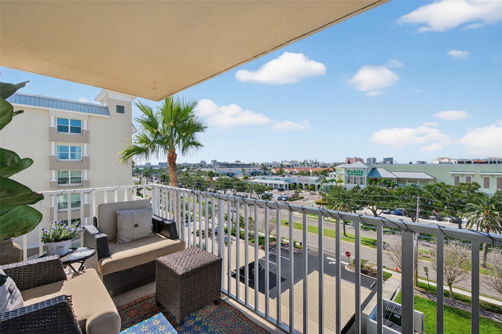 CLEARWATER BEACH, Florida, 33767, United States, 2 Bedrooms Bedrooms, ,2 BathroomsBathrooms,Residential,For Sale,1998949