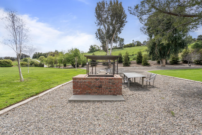 Hollister, California, 95023, United States, 3 Bedrooms Bedrooms, ,2 BathroomsBathrooms,Residential,For Sale,1882231