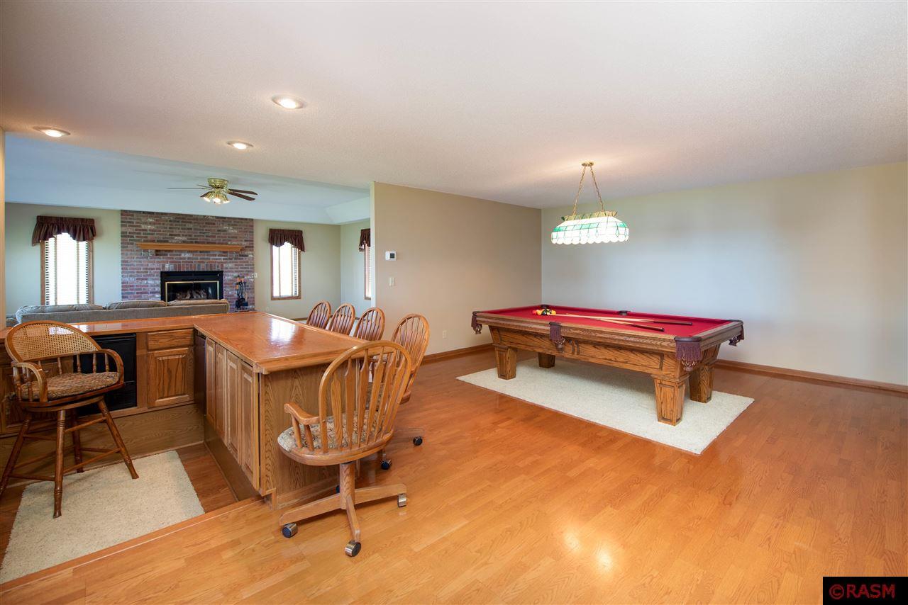 Lake Crystal, Minnesota, 56055, United States, 4 Bedrooms Bedrooms, ,3 BathroomsBathrooms,Residential,For Sale,1798331