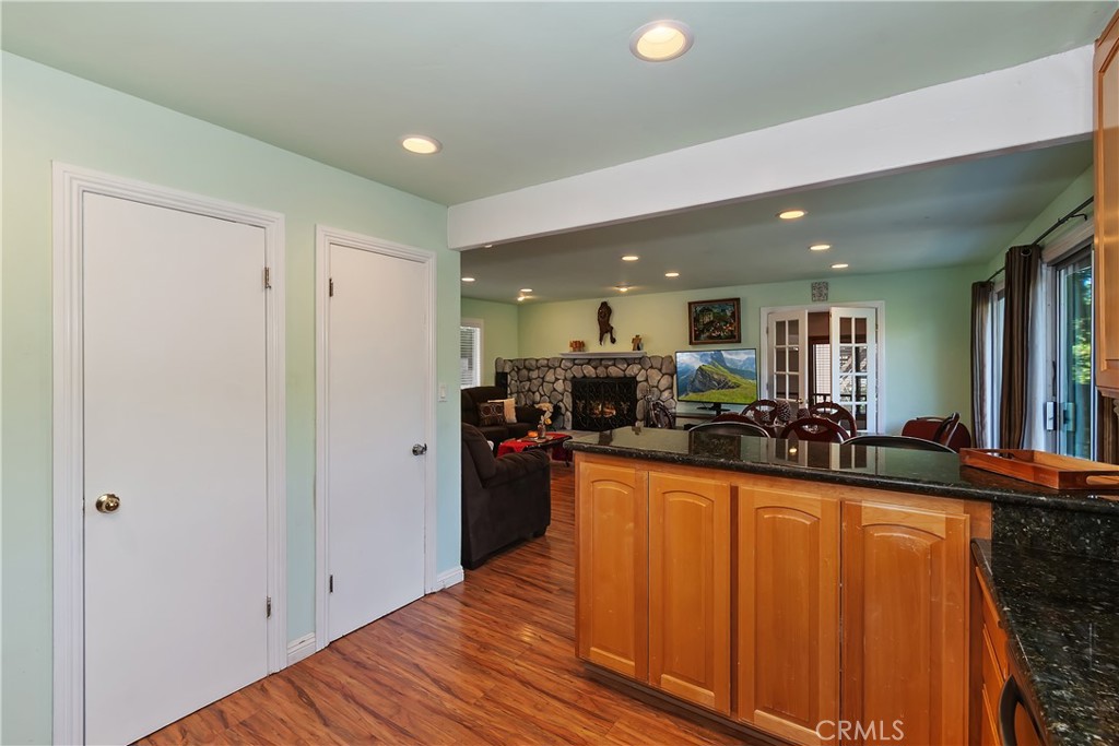 Lake Arrowhead, California, 92352, United States, 4 Bedrooms Bedrooms, ,2 BathroomsBathrooms,Residential,For Sale,1955780