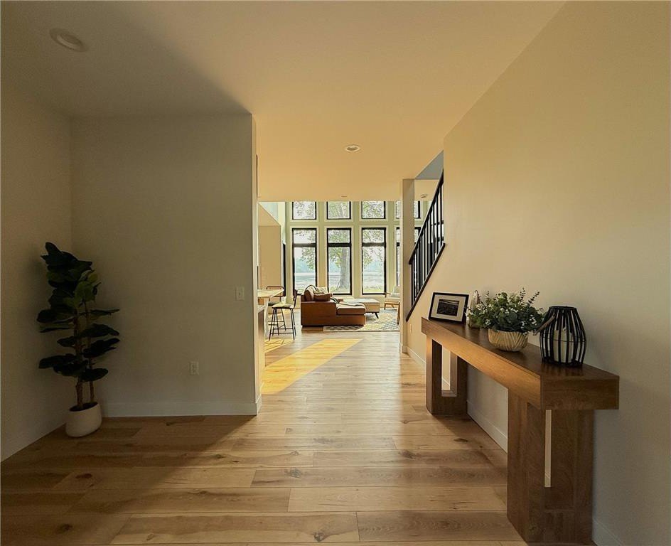 Alexandria, Minnesota, 56308, United States, 4 Bedrooms Bedrooms, ,2 BathroomsBathrooms,Residential,For Sale,2019044