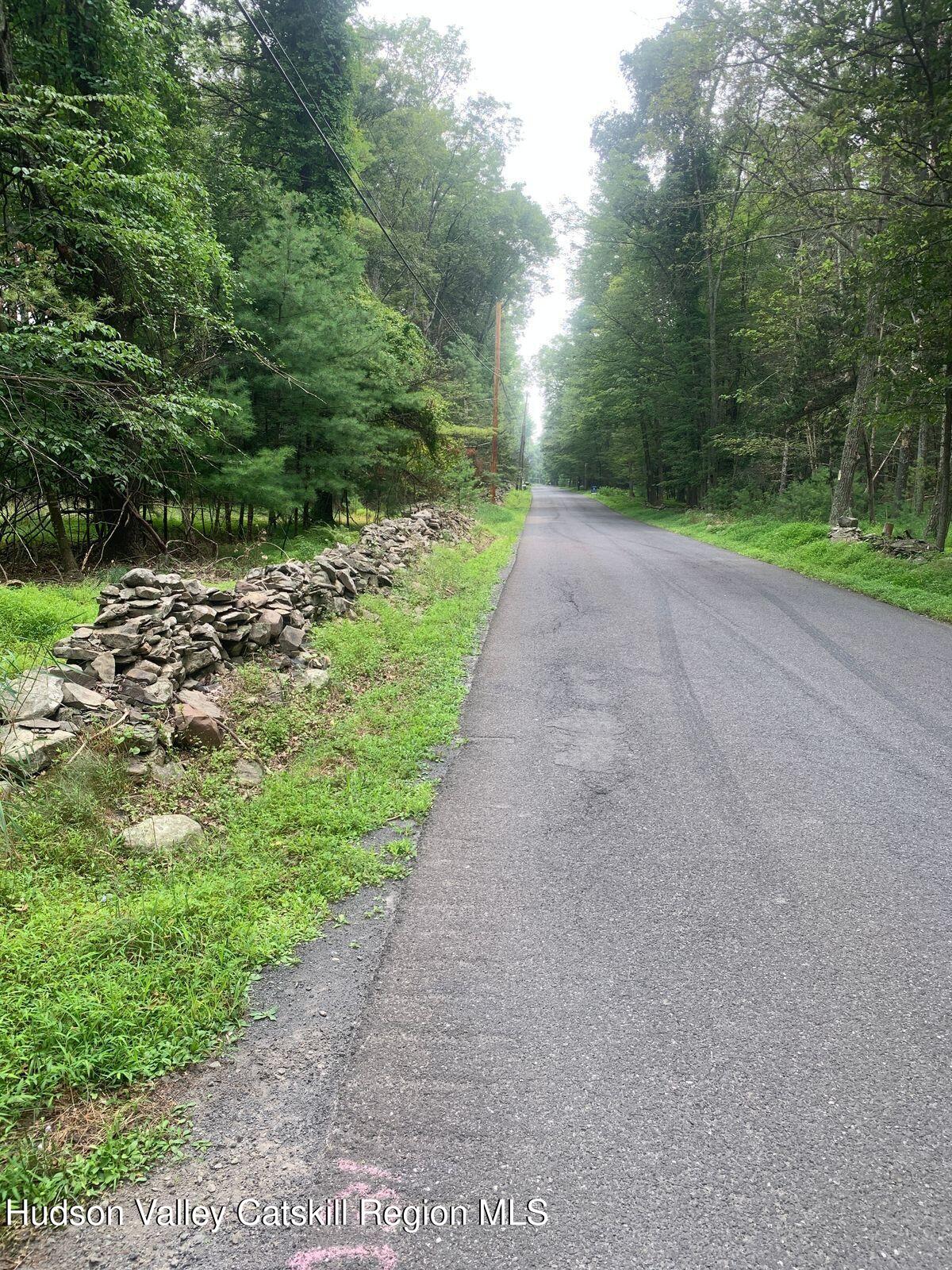 Woodstock, New York, 12498, United States, ,Residential,For Sale,1918259