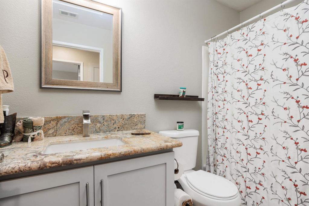 Oceanside, California, 92057, United States, 2 Bedrooms Bedrooms, ,1 BathroomBathrooms,Residential,For Sale,1919861