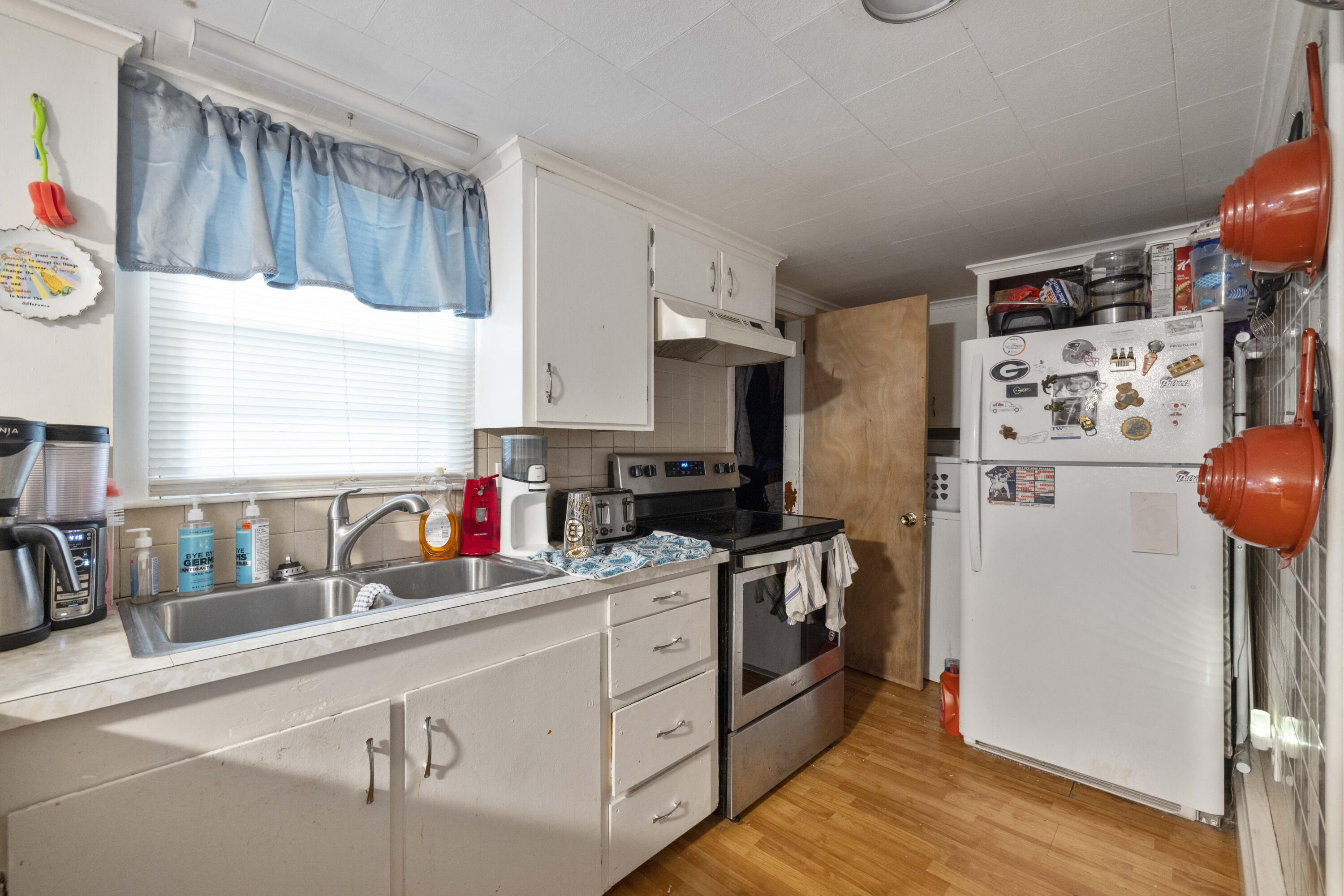 Biddeford, Maine, 04005, United States, ,3 BathroomsBathrooms,Residential,For Sale,1940842