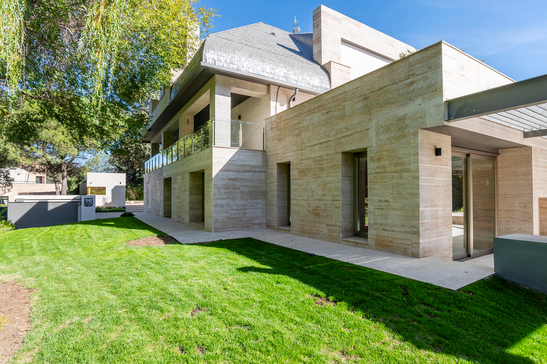  Contemporary villa with exceptional privacy in La Moraleja - 物件實景