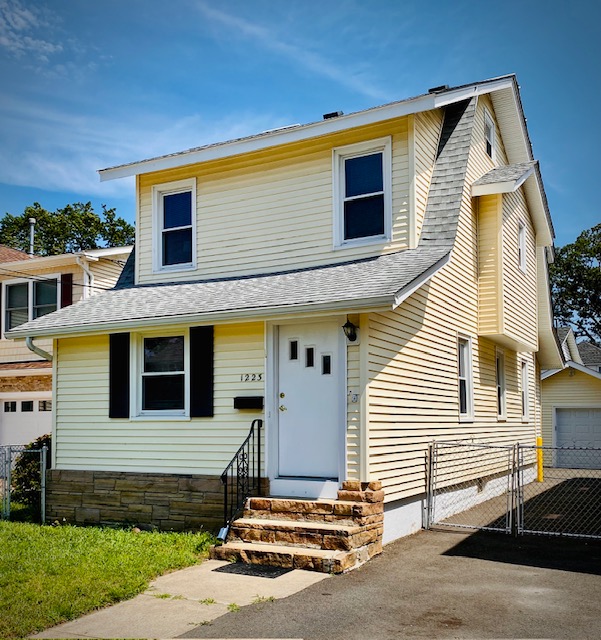 Belmar, New Jersey, 07719, United States, 3 Bedrooms Bedrooms, ,2 BathroomsBathrooms,Residential,For Sale,1923149
