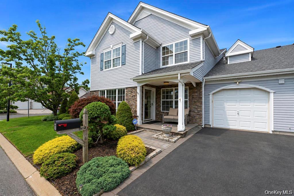 Jennifer Ln, Middle Island, NY 11953 #1