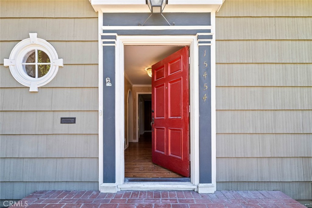 Sherman Oaks, California, 91403, United States, 4 Bedrooms Bedrooms, ,3 BathroomsBathrooms,Residential,For Sale,1848816