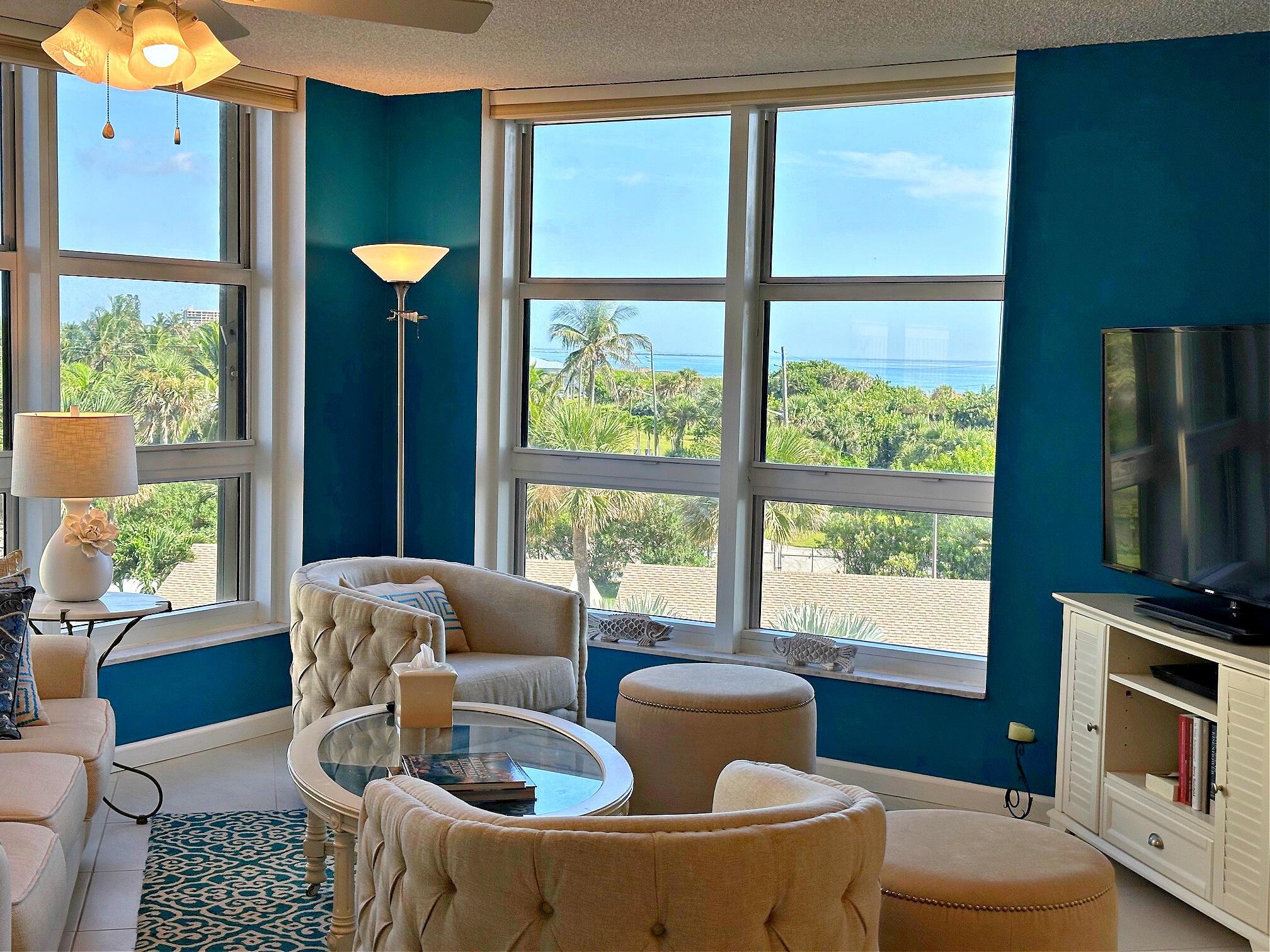 Fort Pierce, Florida, 34949, United States, 2 Bedrooms Bedrooms, ,2 BathroomsBathrooms,Residential,For Sale,1695764