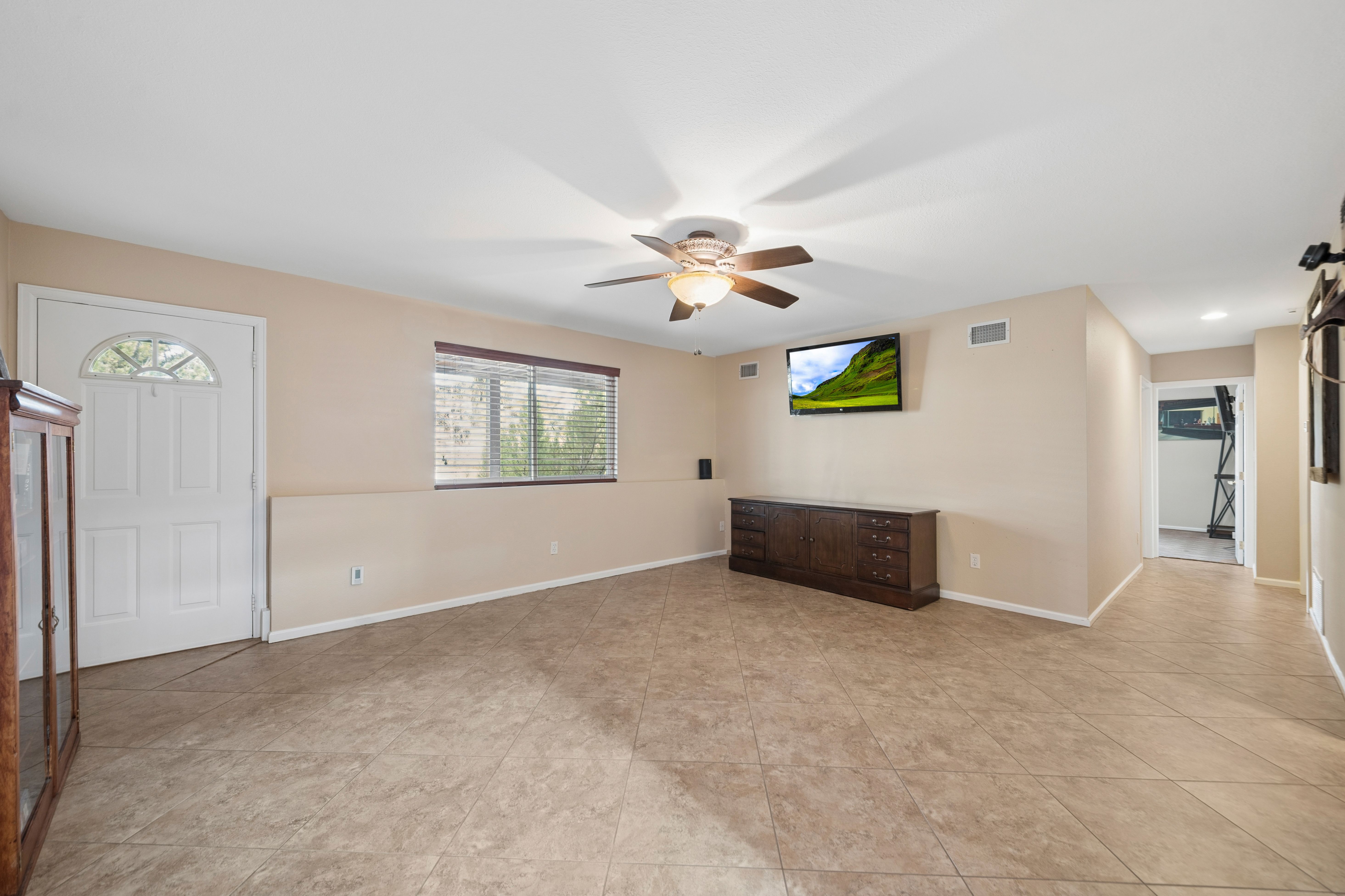  Set on 4.5 elevated acres in Sierra Vista - 物件實景