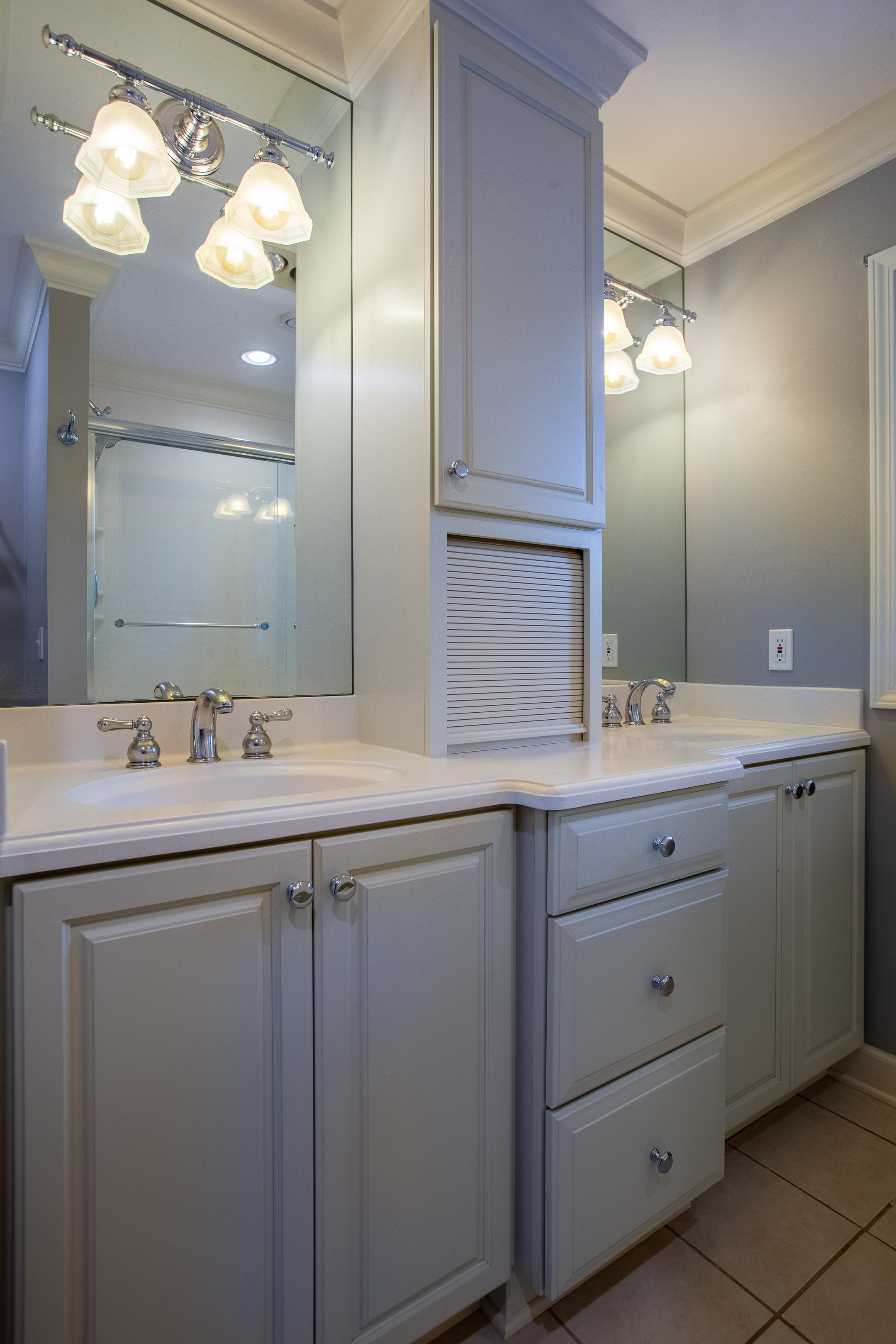 Grand Blanc, Michigan, 48439, United States, 3 Bedrooms Bedrooms, ,3 BathroomsBathrooms,Residential,For Sale,1982628