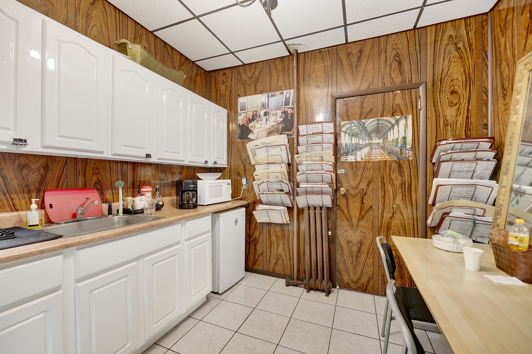 Brooklyn, New York, 11235, United States, 10 Bedrooms Bedrooms, ,4 BathroomsBathrooms,Residential,For Sale,1975814