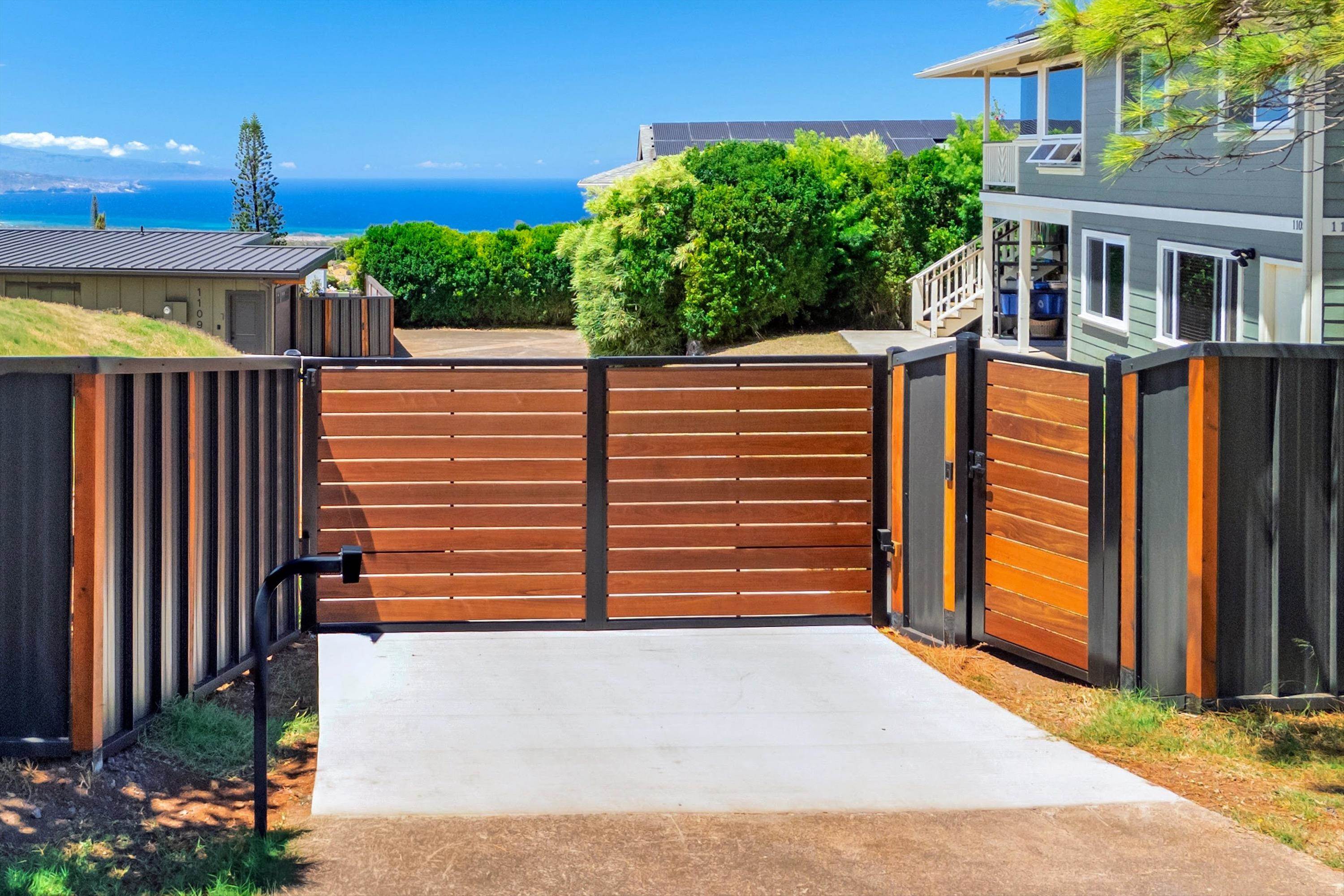 Makawao, Hawaii, 96768, United States, 4 Bedrooms Bedrooms, ,3 BathroomsBathrooms,Residential,For Sale,2003383