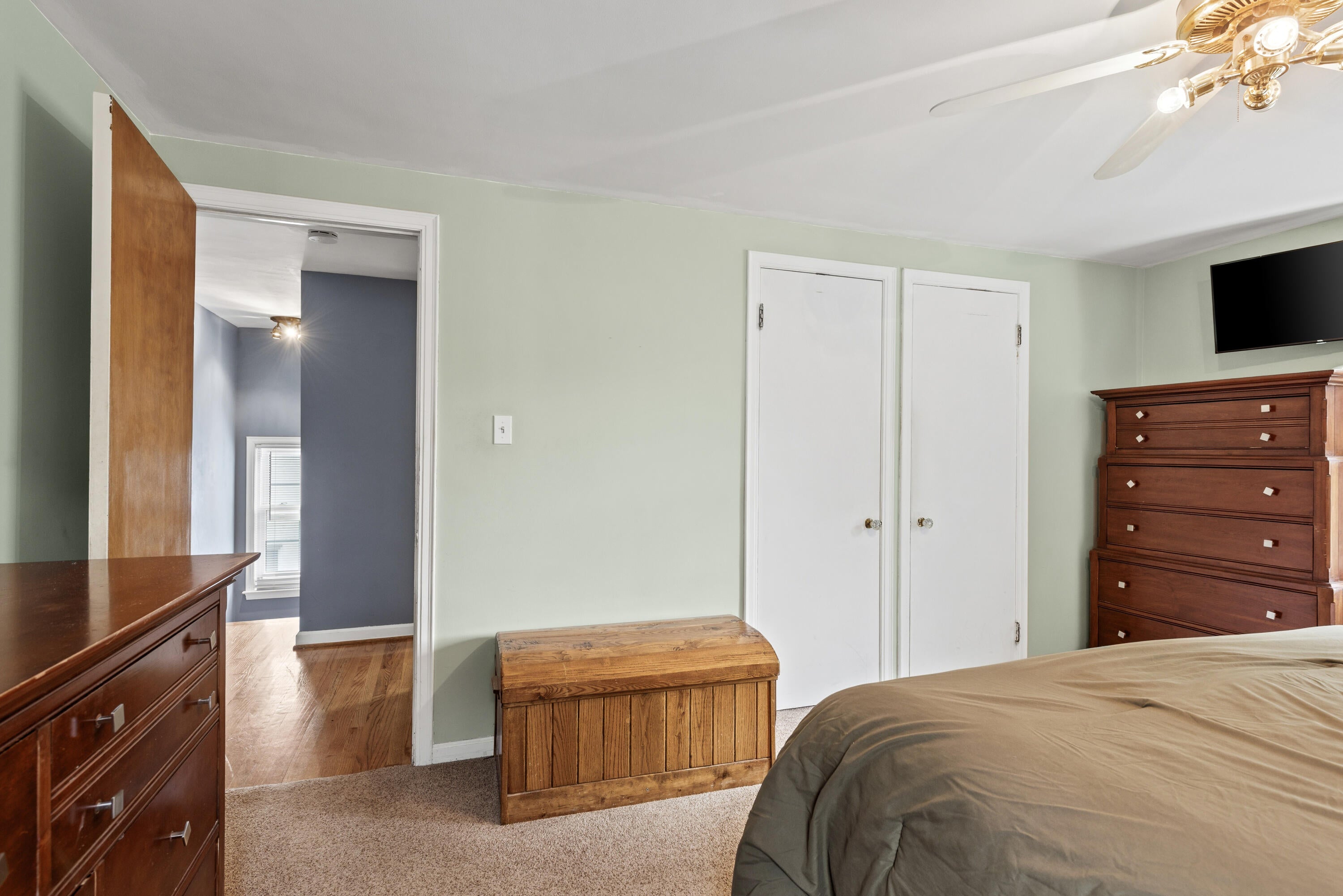 Arlington Dr, Royal Oak, MI 48073