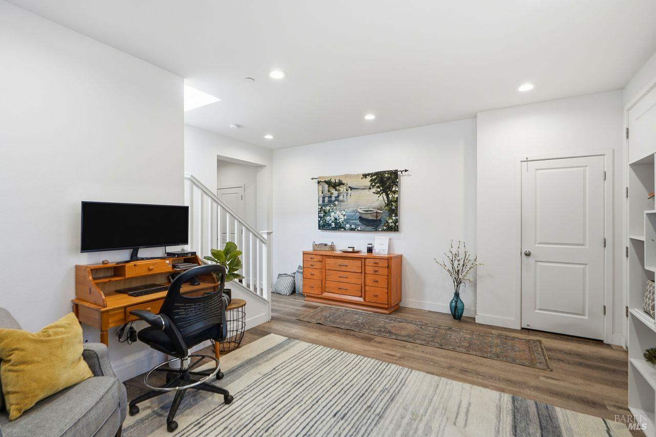 Santa Rosa, California, 95403, United States, 3 Bedrooms Bedrooms, ,3 BathroomsBathrooms,Residential,For Sale,1999891