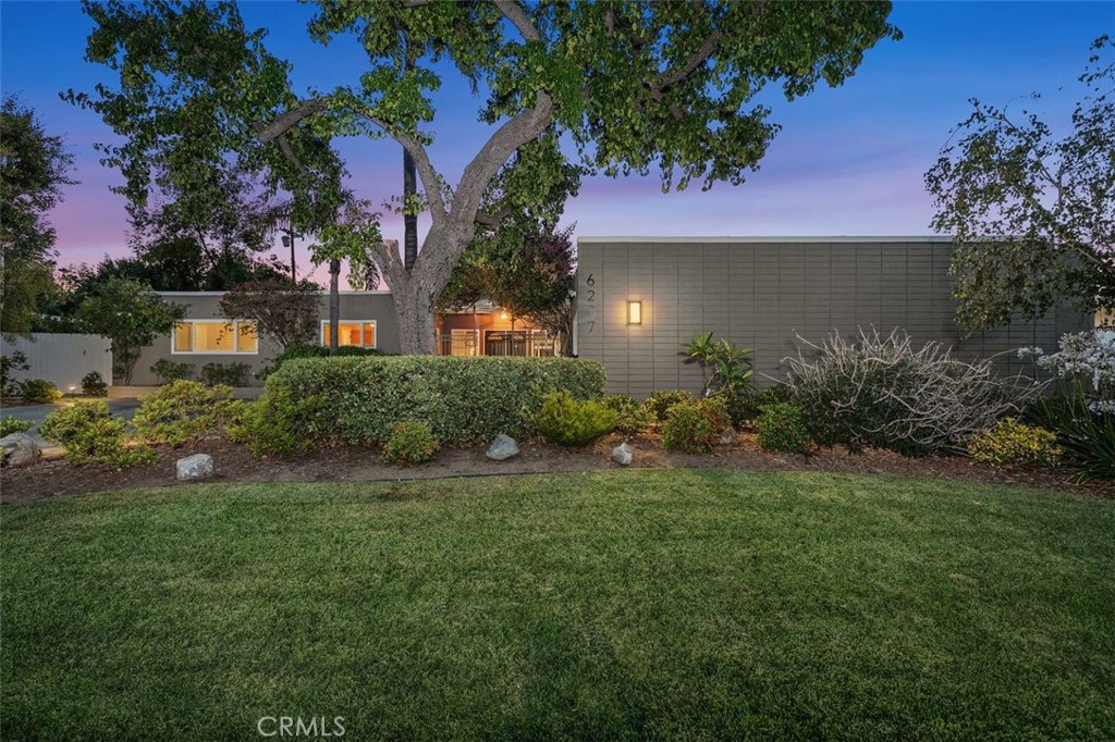 Woodland Hills, California, 91367, United States, 5 Bedrooms Bedrooms, ,3 BathroomsBathrooms,Residential,For Sale,1907450