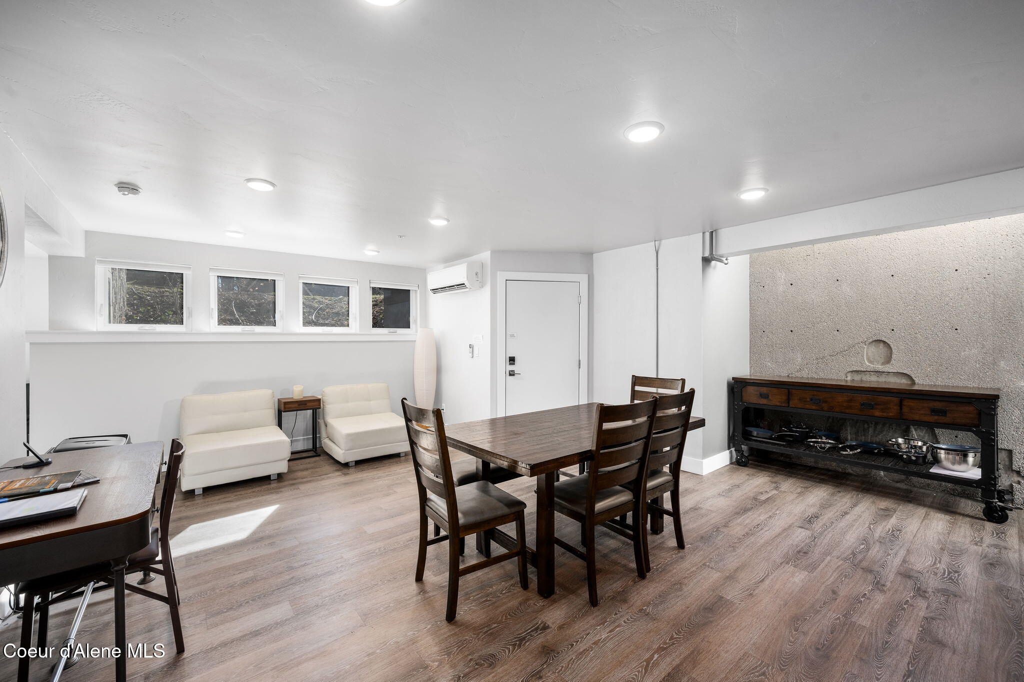 Coeur d'Alene, Idaho, 83814, United States, 2 Bedrooms Bedrooms, ,2 BathroomsBathrooms,Residential,For Sale,1920306