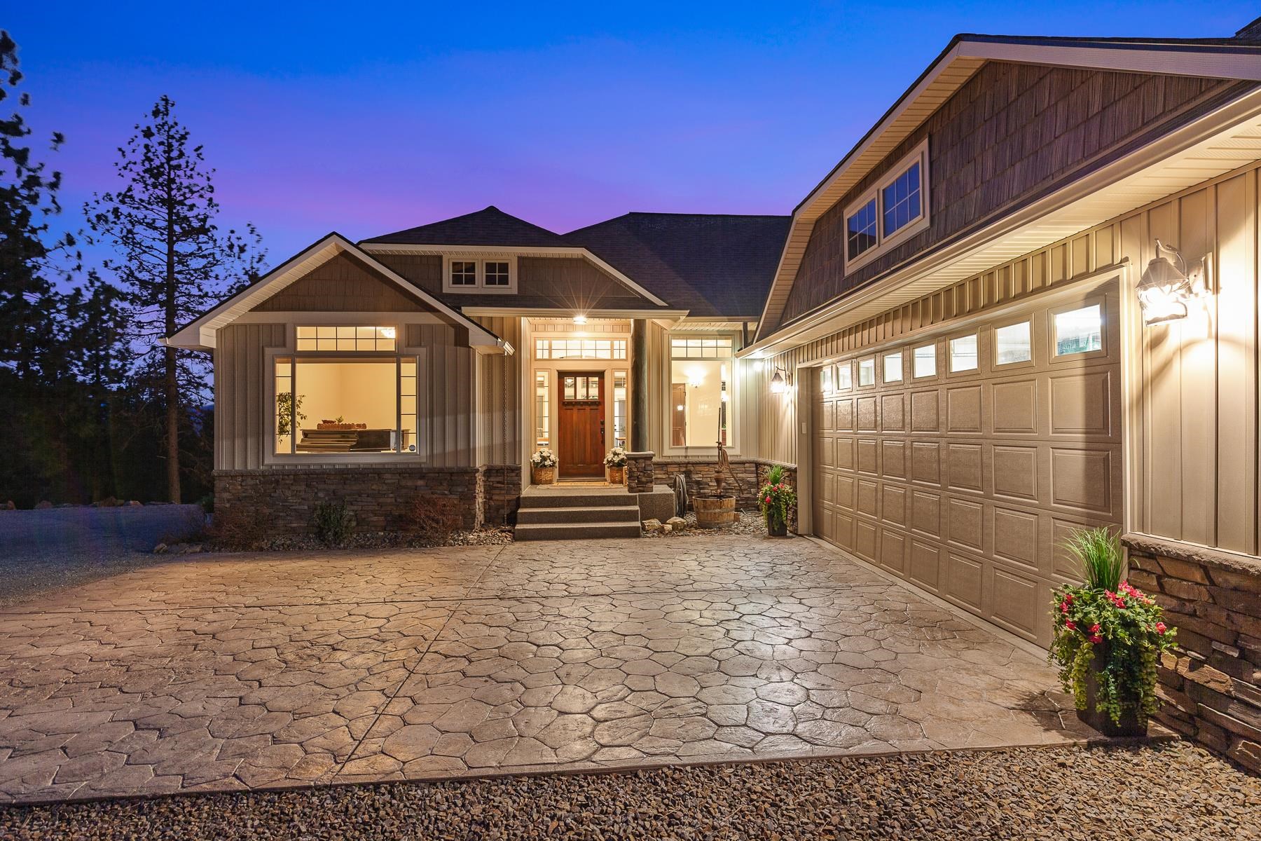 Newman Lake, Washington, 99025, United States, 3 Bedrooms Bedrooms, ,4 BathroomsBathrooms,Residential,For Sale,2028659