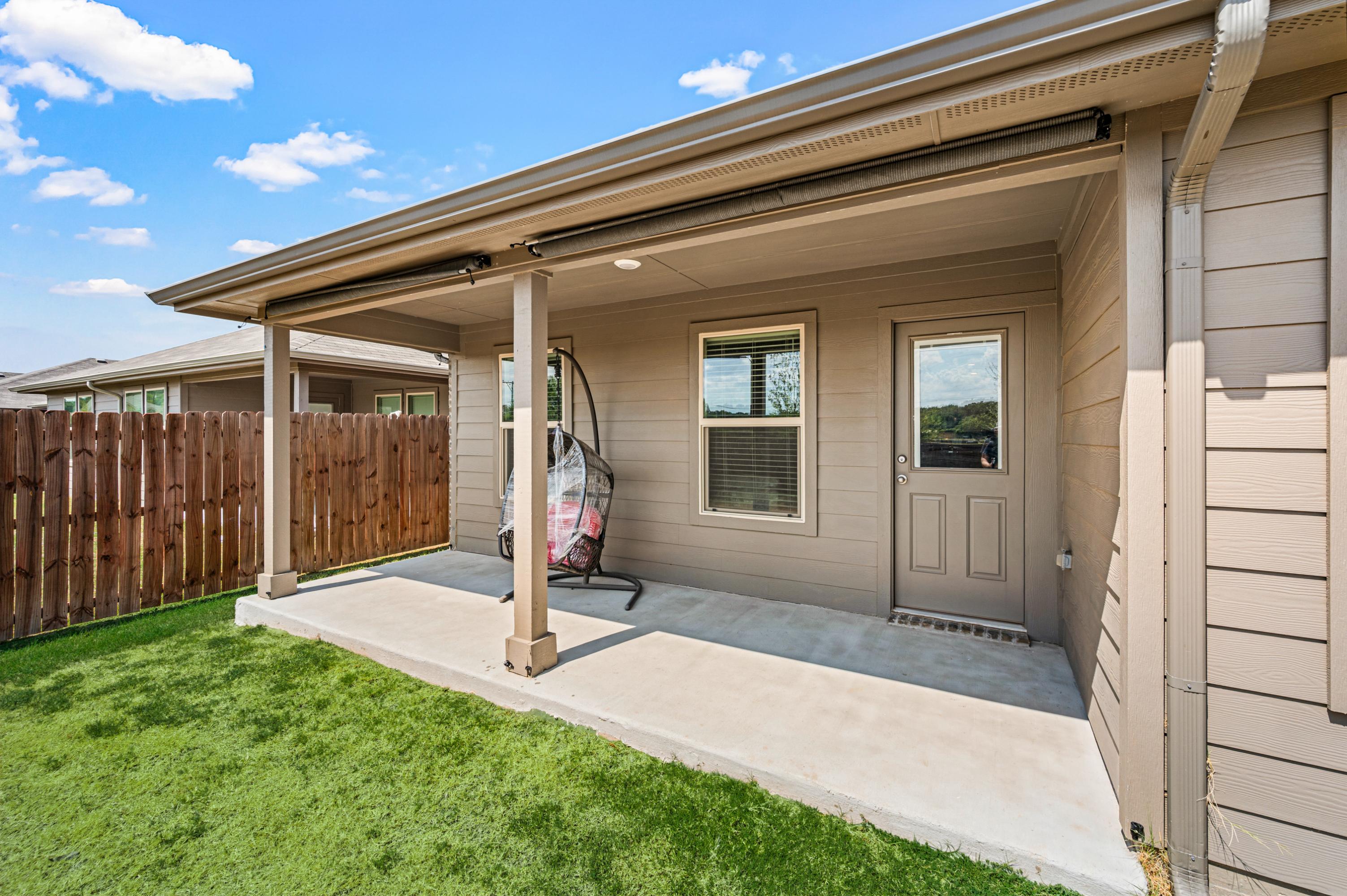  320 Sculptors Crossing, Springtown, TX, 76082 - 物件實景