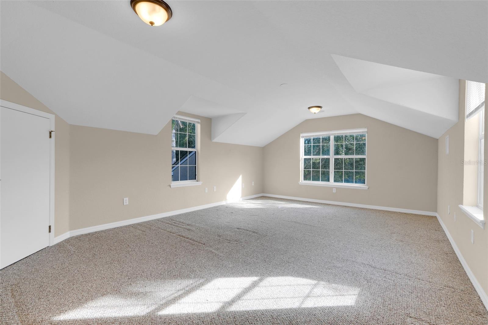 CLERMONT, Florida, 34711, United States, 4 Bedrooms Bedrooms, ,4 BathroomsBathrooms,Residential,For Sale,2003496