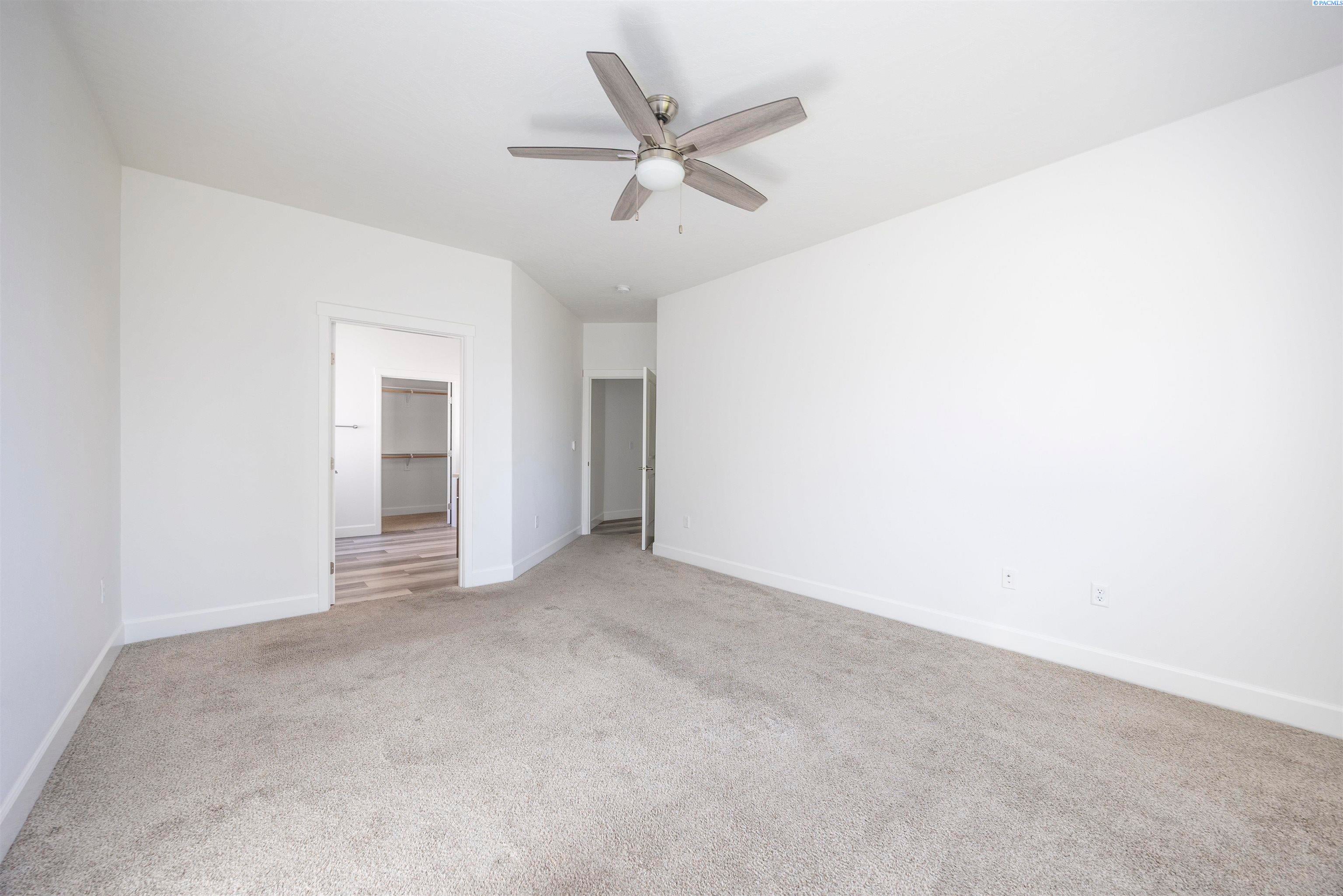 Pasco, Washington, 99301, United States, 4 Bedrooms Bedrooms, ,2 BathroomsBathrooms,Residential,For Sale,1978542