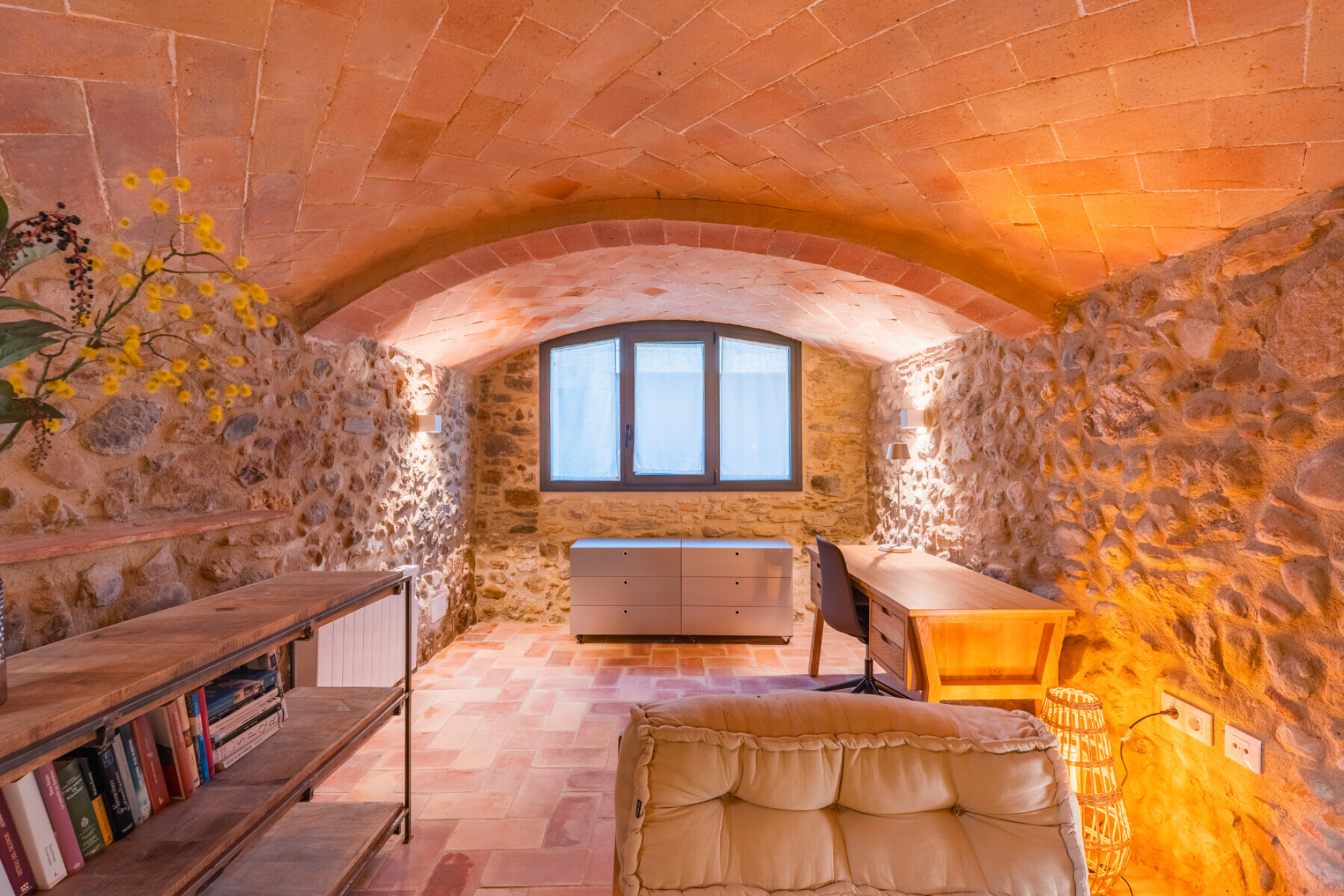  Extraordinary home in a unique enclave in Castell d