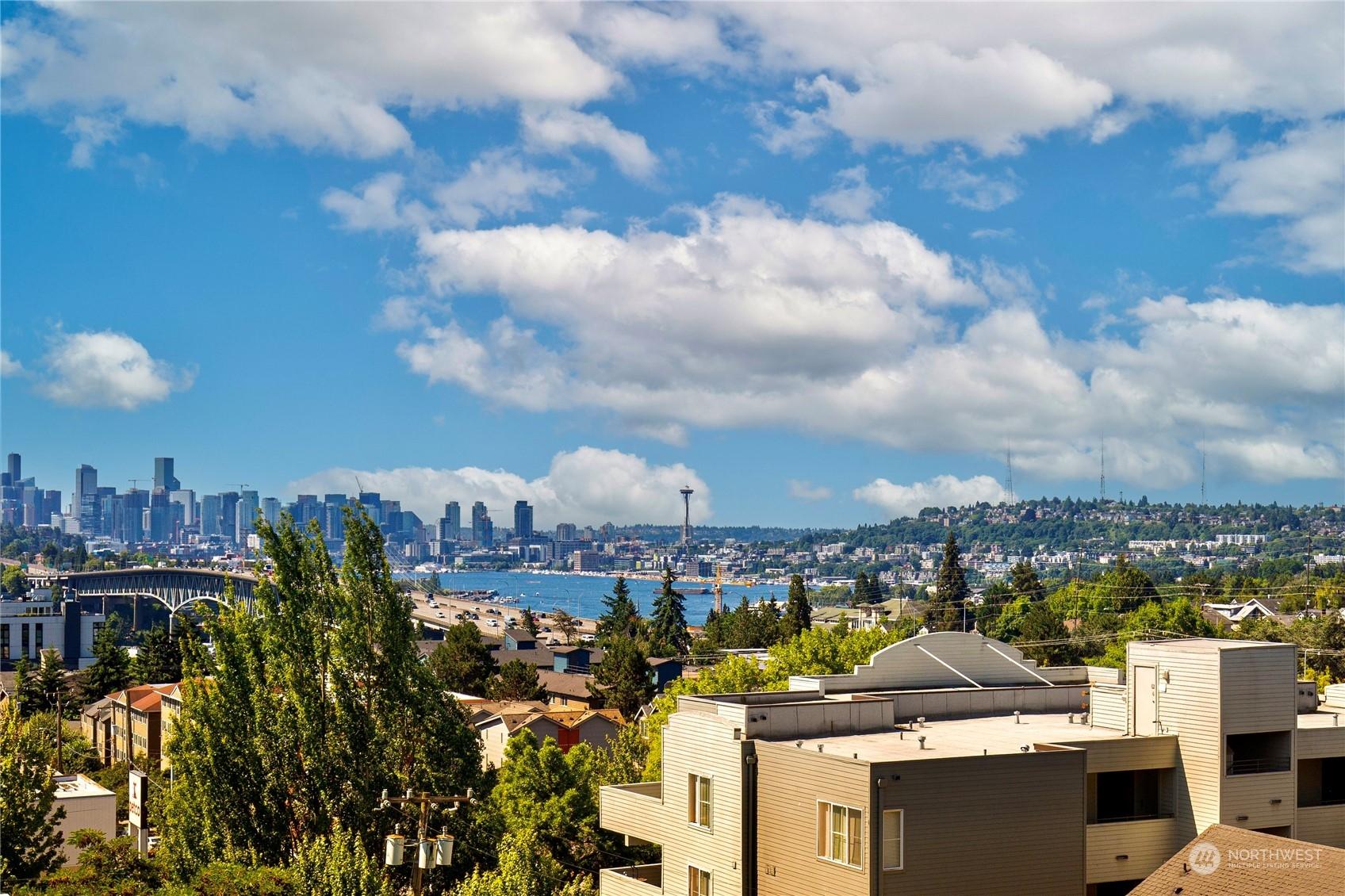 SEATTLE, Washington, 98105, United States, 3 Bedrooms Bedrooms, ,2 BathroomsBathrooms,Residential,For Sale,1700218